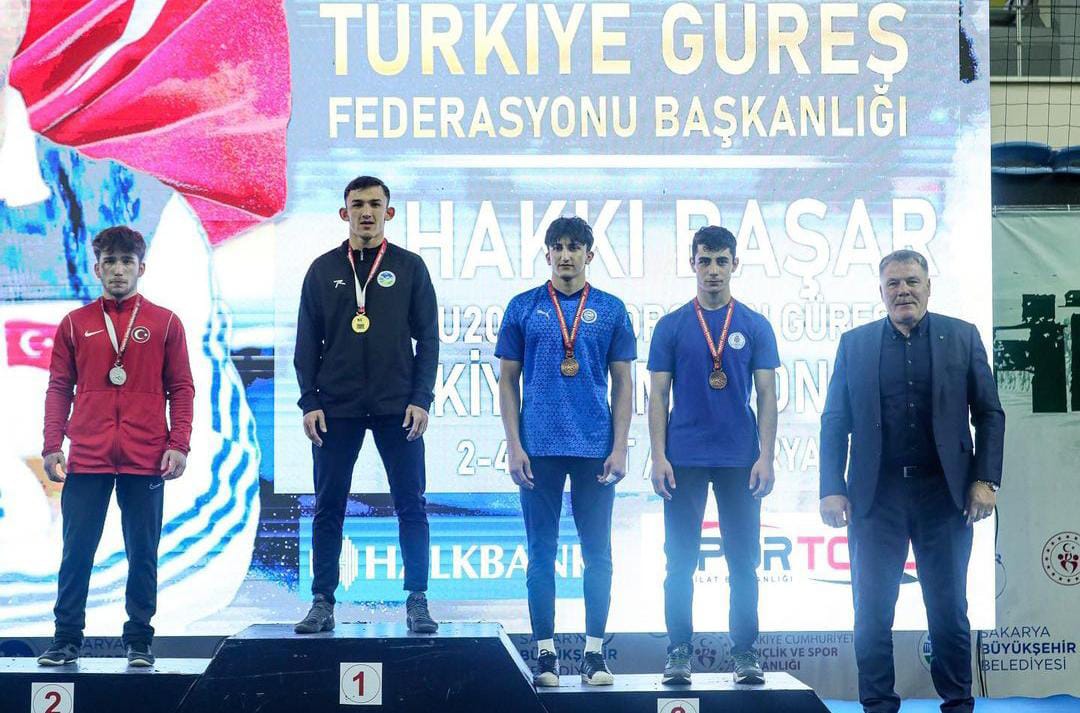 Güreş'te, Sakarya Büyükşehir Belediyesi Spor Kulübü Türkiye Üçüncüsü oldu