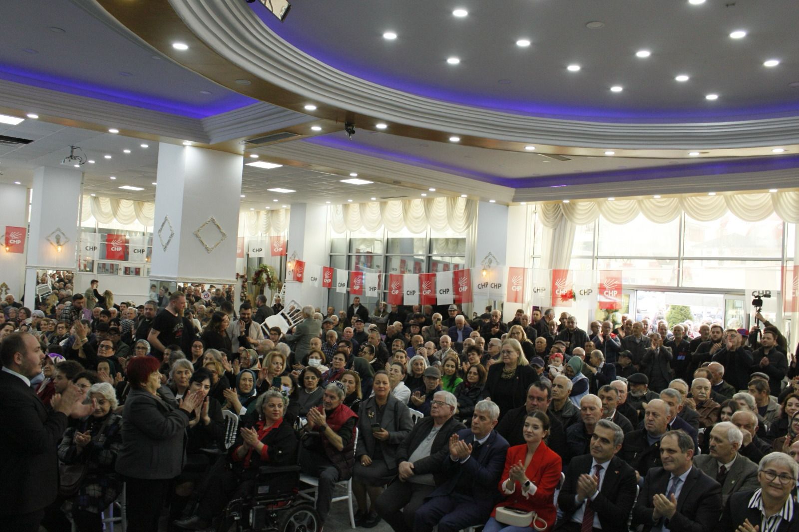 Bayraktar ekibini ve projelerini tanıttı 