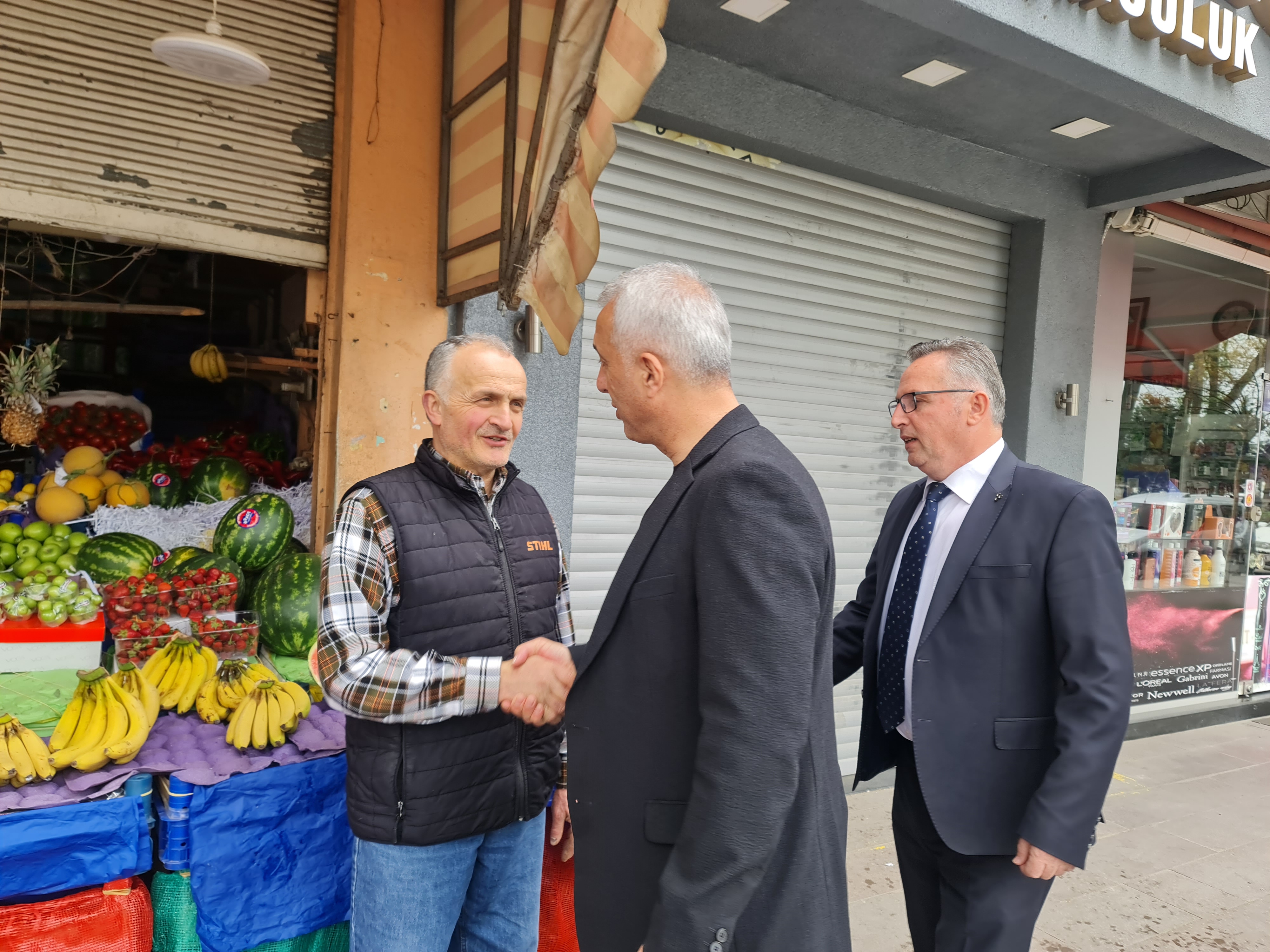 Namlı ve Babaoğlu esnaf ve vatandaşla bayramlaştı