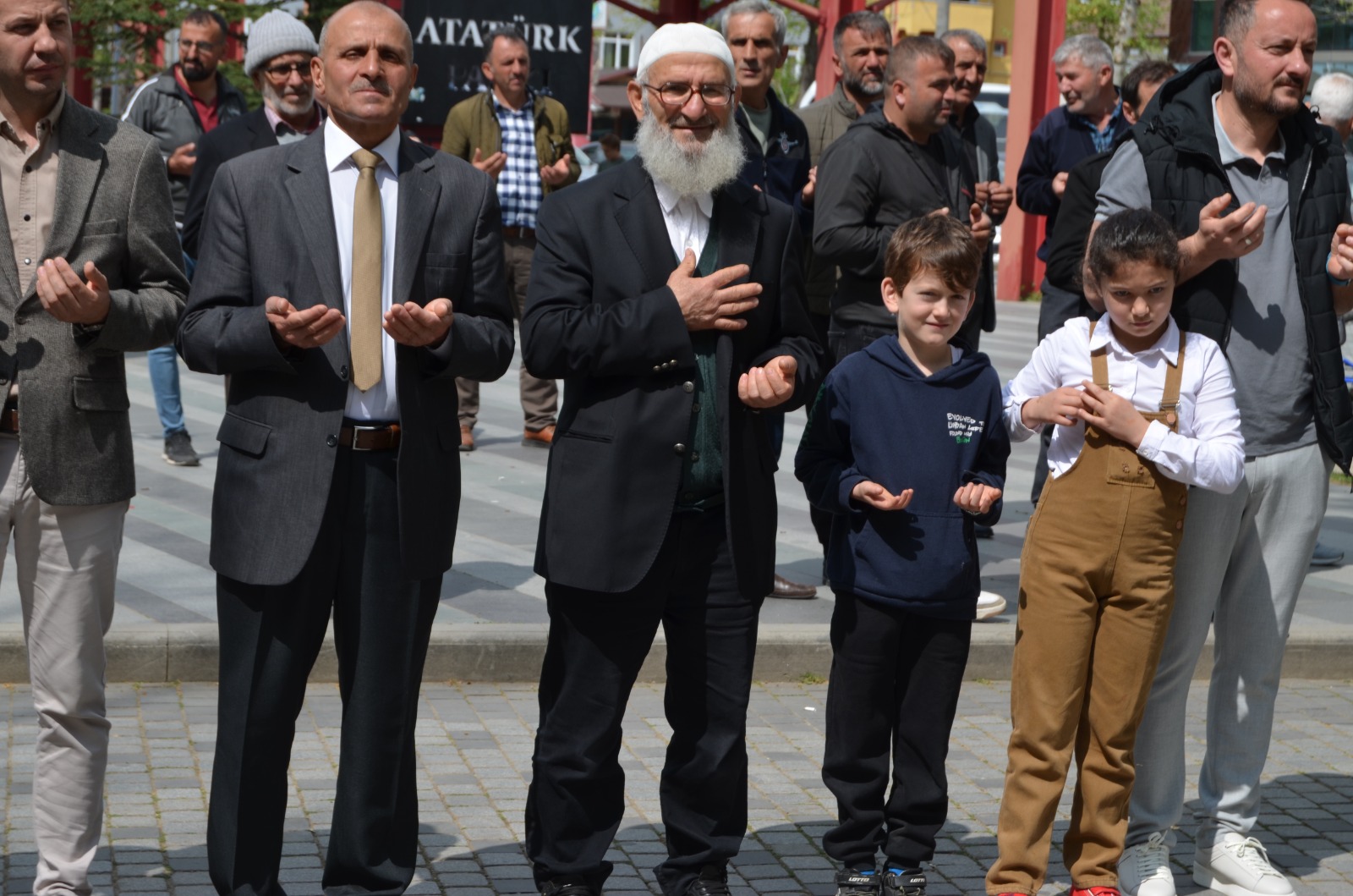 Ak Parti Bayramlaşma Programına Yoğun Katılım