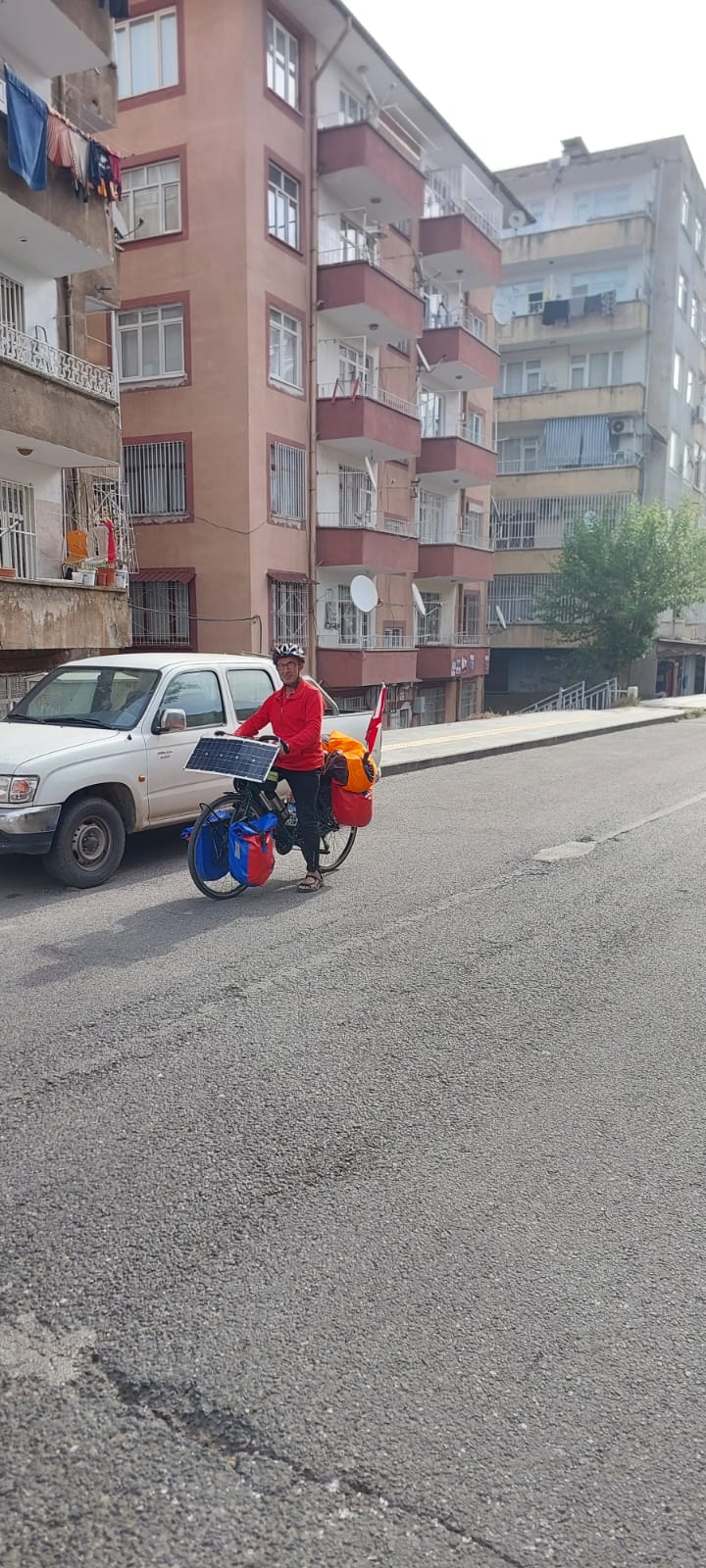 Şehit Emniyet Müdürü Gaffar Okkan için 1250 kilometre pedal çevirecek