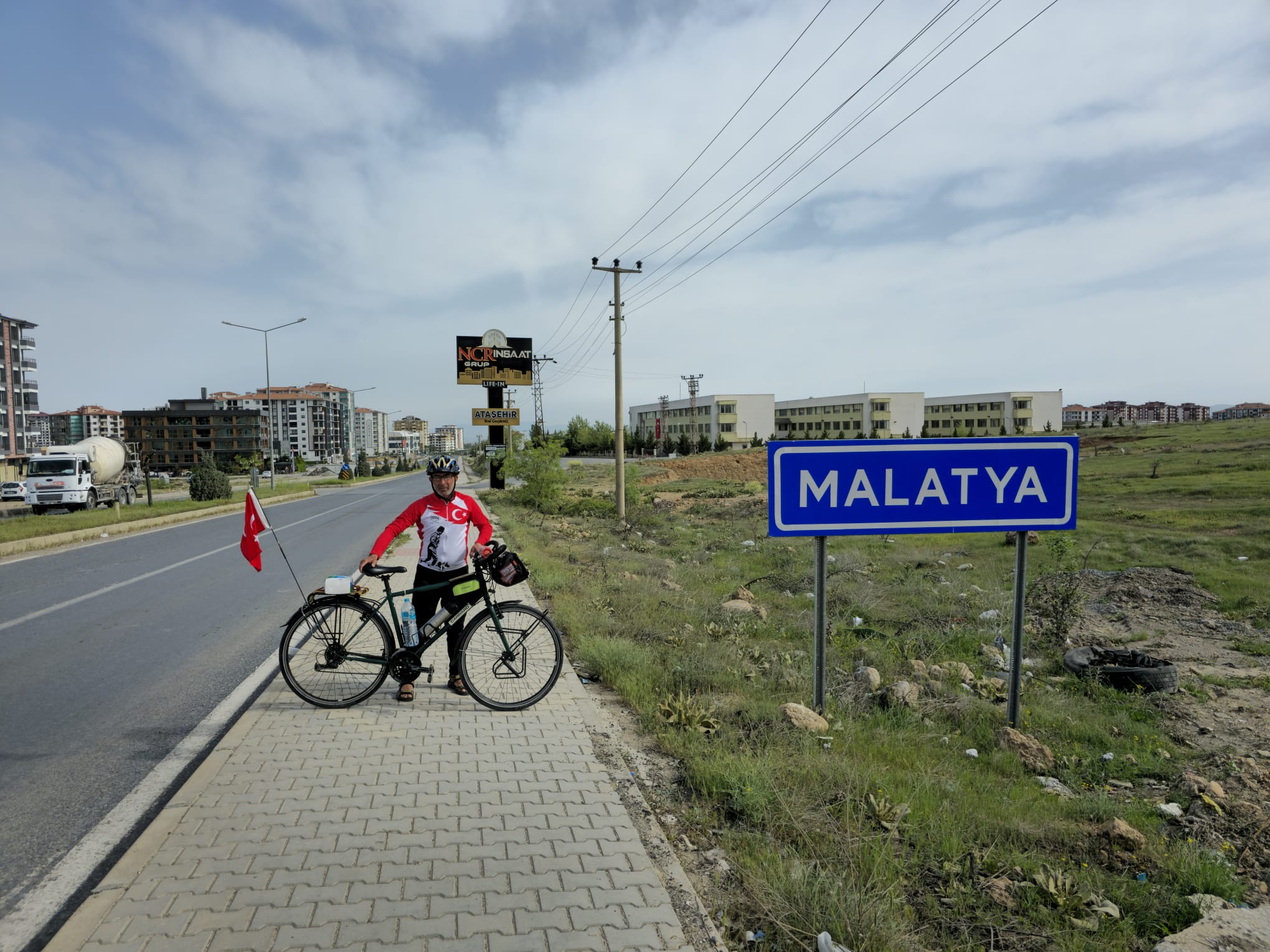 Şehit Emniyet Müdürü Gaffar Okkan için 1250 kilometre pedal çevirecek