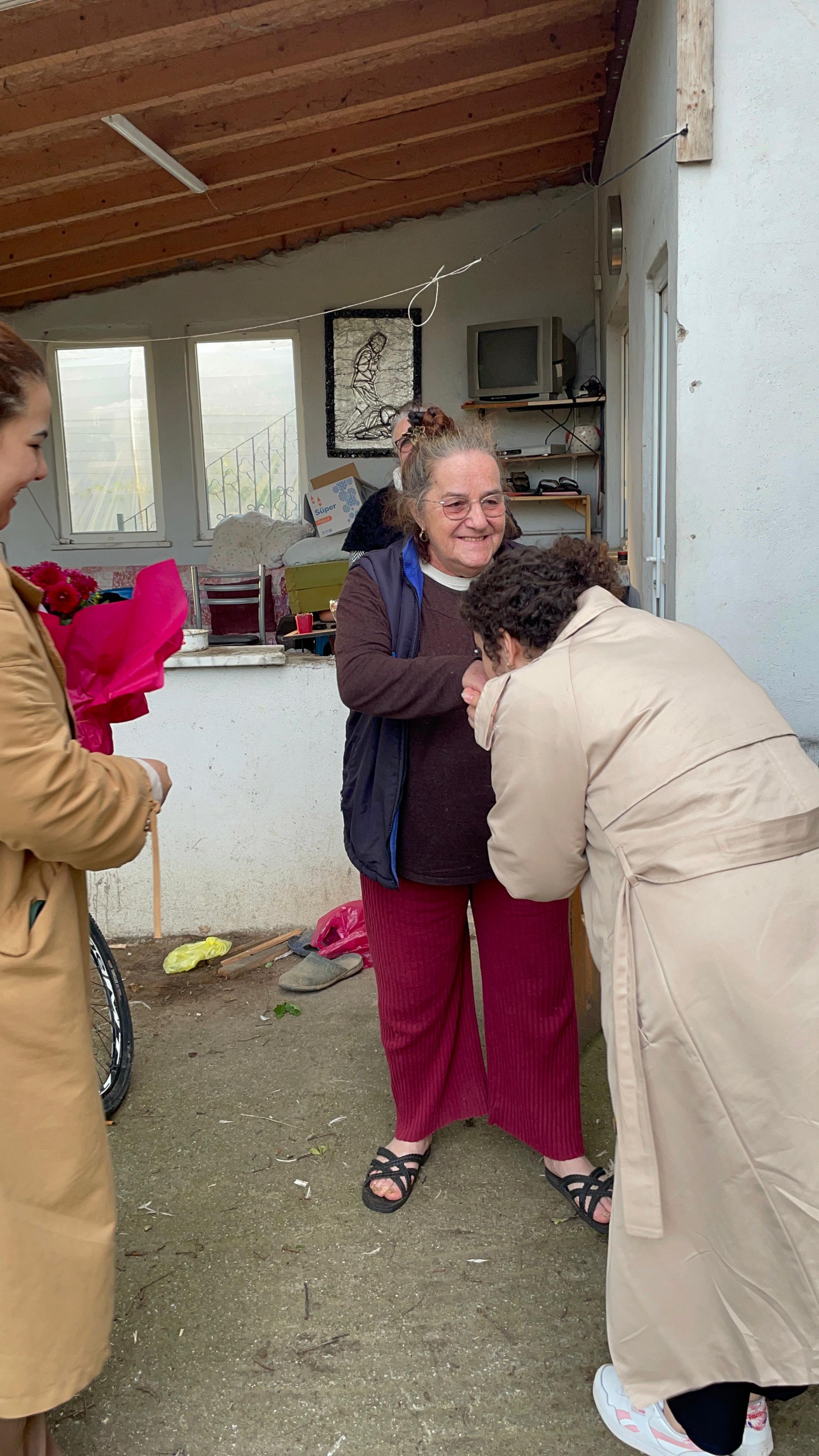 Ülkü Ocaklarından Anneler gününe Özel ziyaret