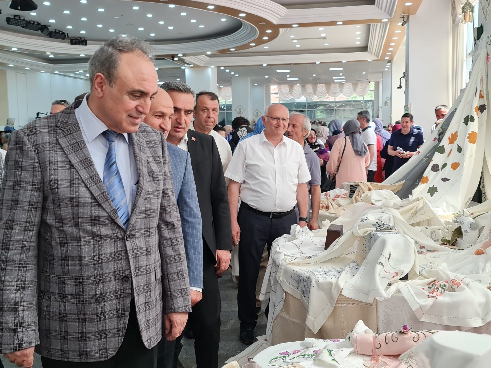 Hendek Halk Eğitim Sergisine Yoğun ilgi