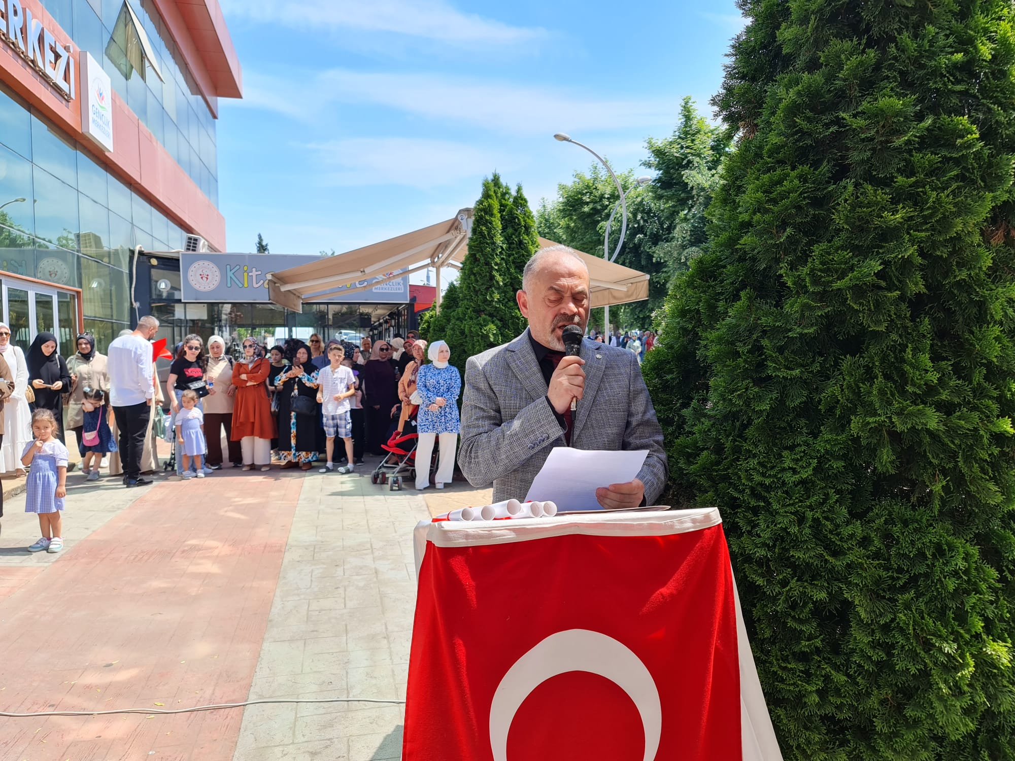 Hendek Halk Eğitim Sergisine Yoğun ilgi