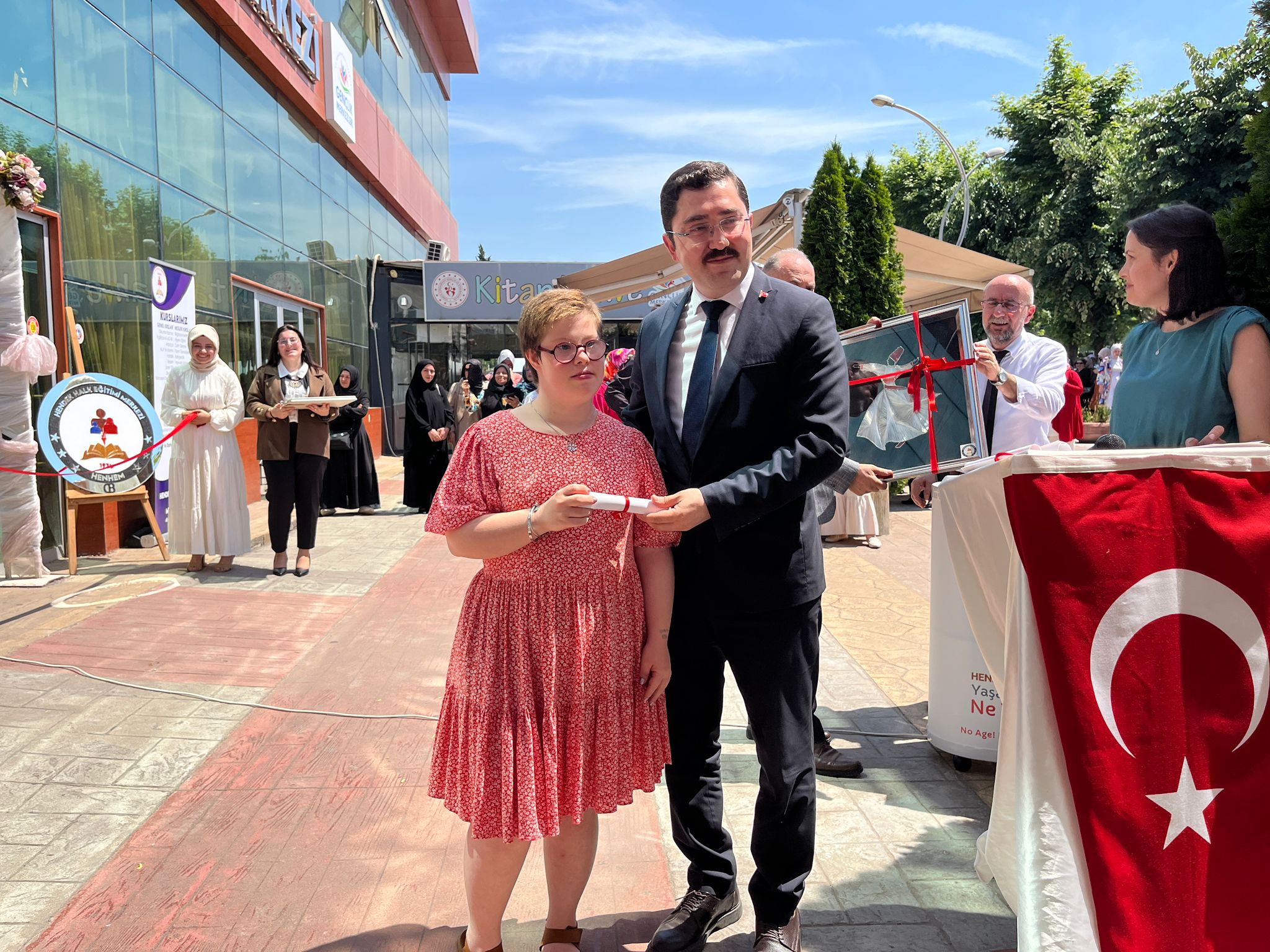 Hendek Halk Eğitim Sergisine Yoğun ilgi