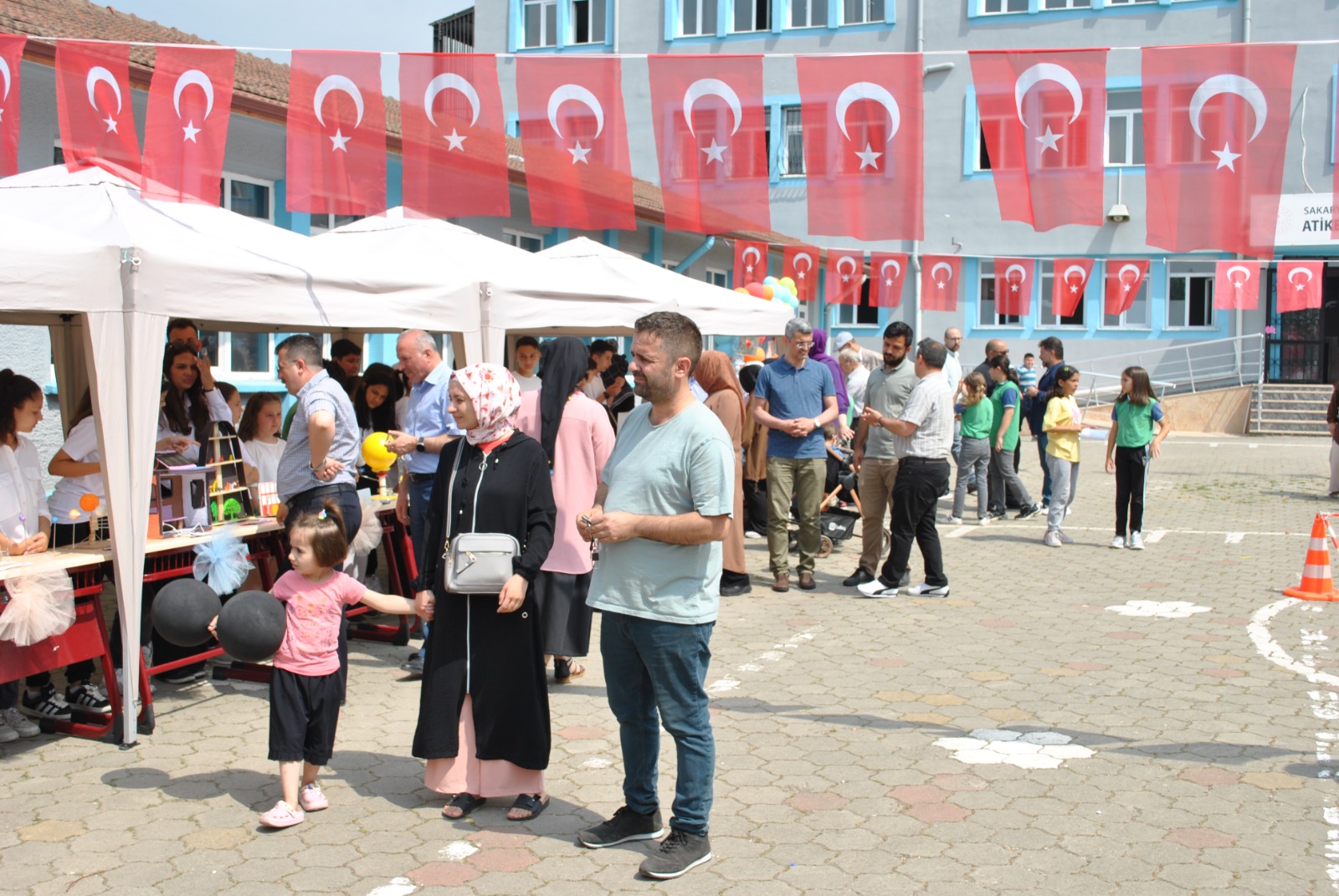 Atikehanım Ortaokulundan Bilim, Teknoloji, Sanat ve Kültür şenliği