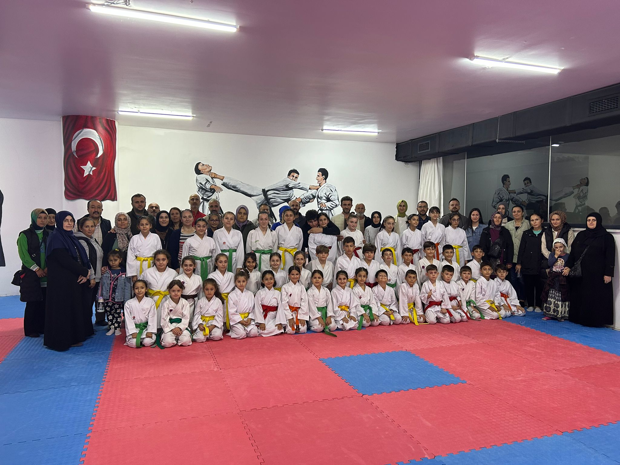 100 SPORCUNUN KATILDIĞI KEMER İMTİHANI SINAVI NEFES KESTİ