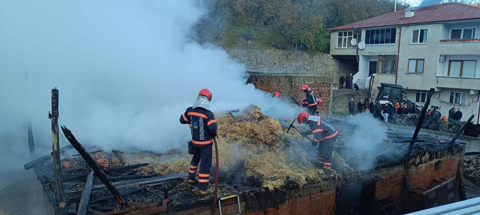 Kocatöngel Mahallesi’nde korkutan yangın