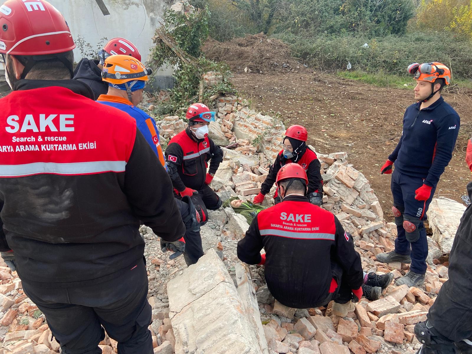 Hendek’te deprem tatbikatı gerçekleştirildi