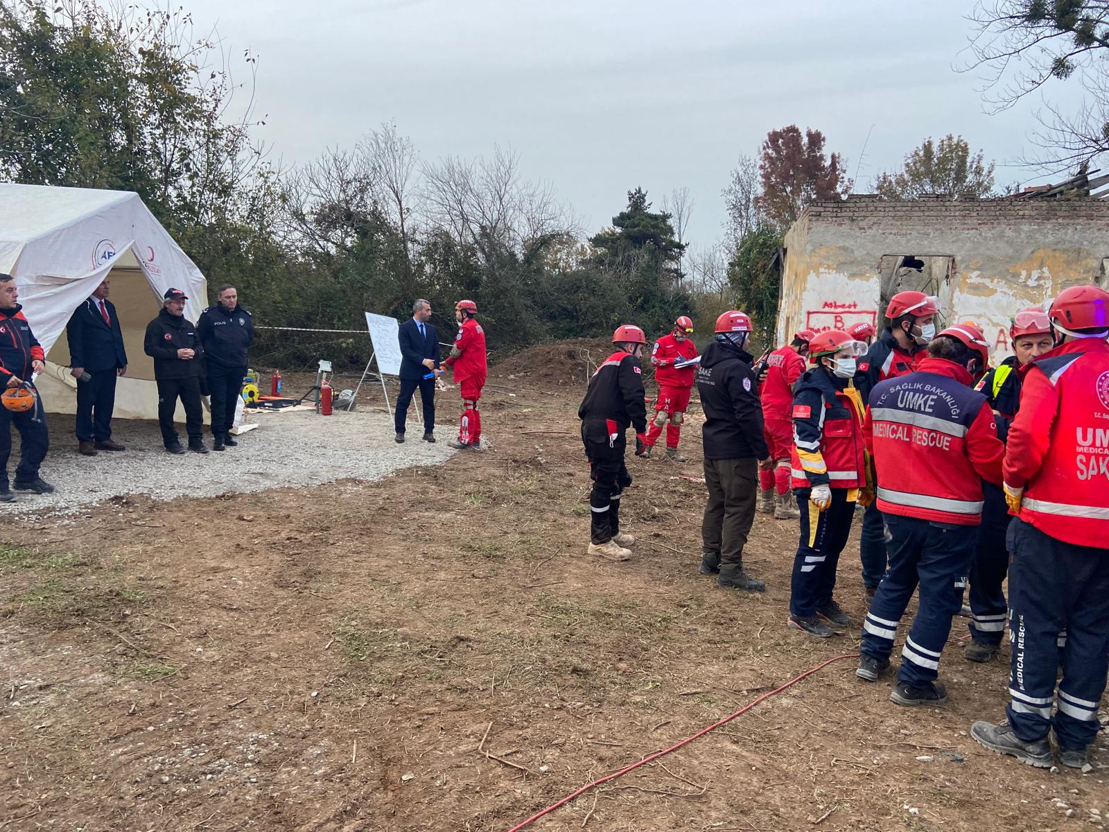 Hendek’te deprem tatbikatı gerçekleştirildi