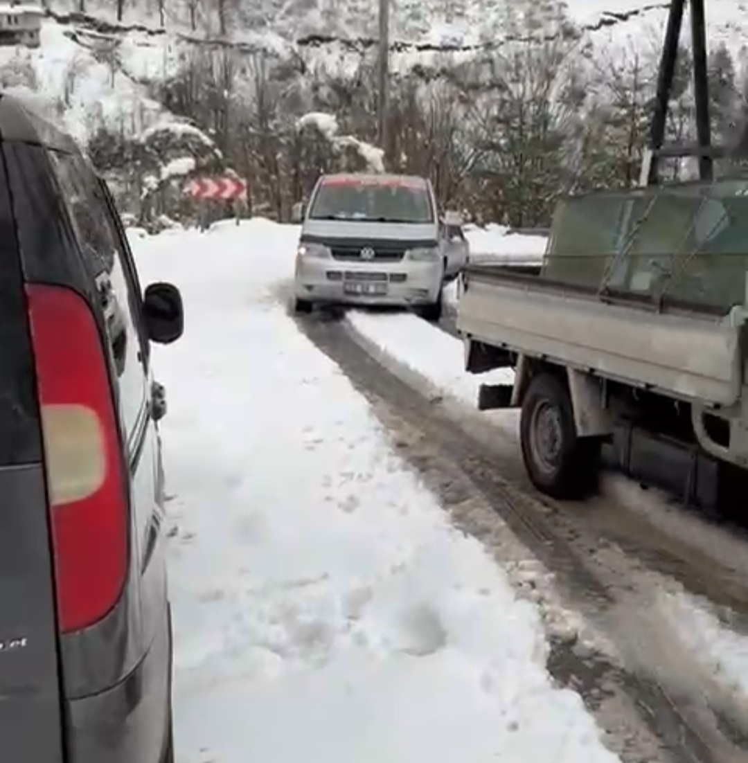 Hendek’in karla imtihanında Belediye sınıfta kaldı