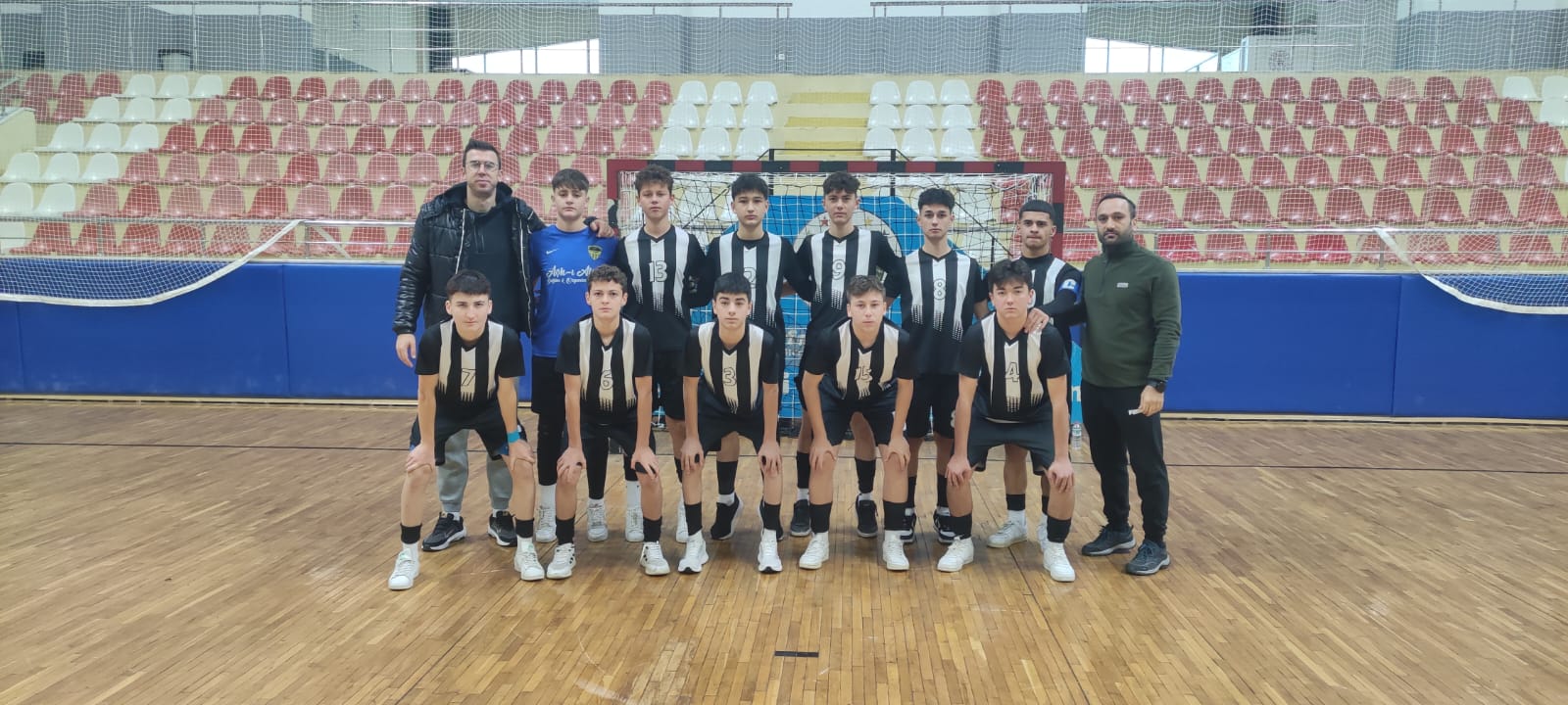 Okul Sporları Genç Erkekler A ve B Futsal Müsabakaları başladı