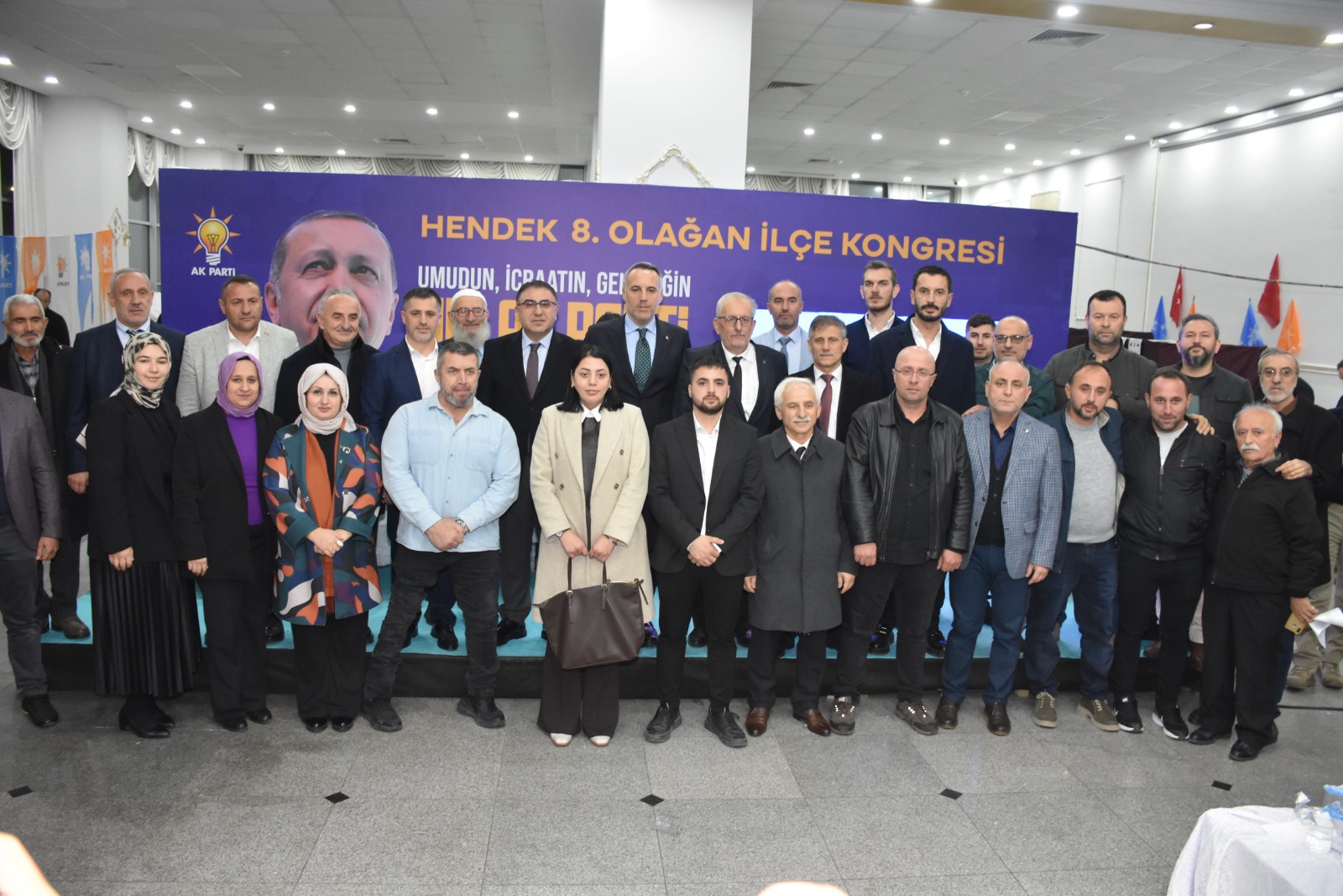 AK Parti’de kazanan Adem Öz oldu. Ali İnci’nin adayı kaybetti