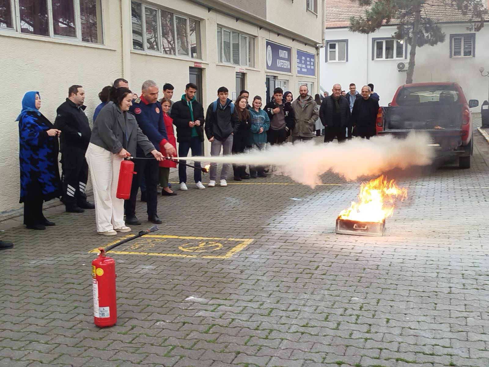 Hendek MYO'da Yangın tatbikatı