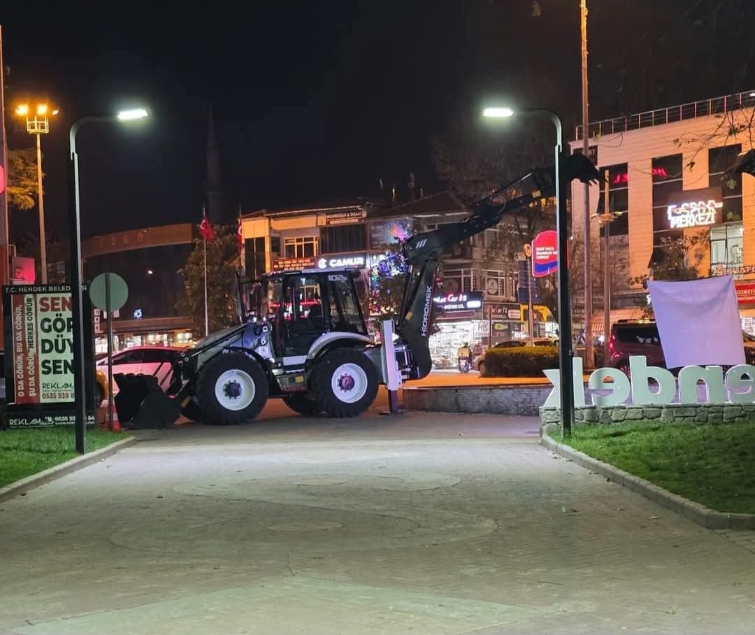 Milletvekili Adayı Güney; çarşı meydanı fen işleri biriminin garajı mı