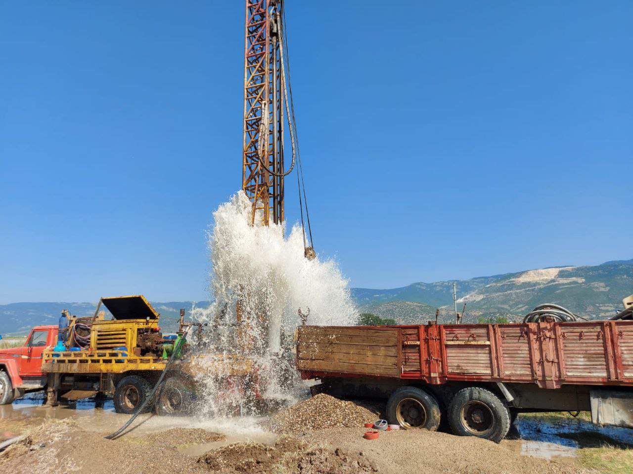 Yeşilvadi Mahallesi’ne 160 metre derinlikten yeni su kaynağı