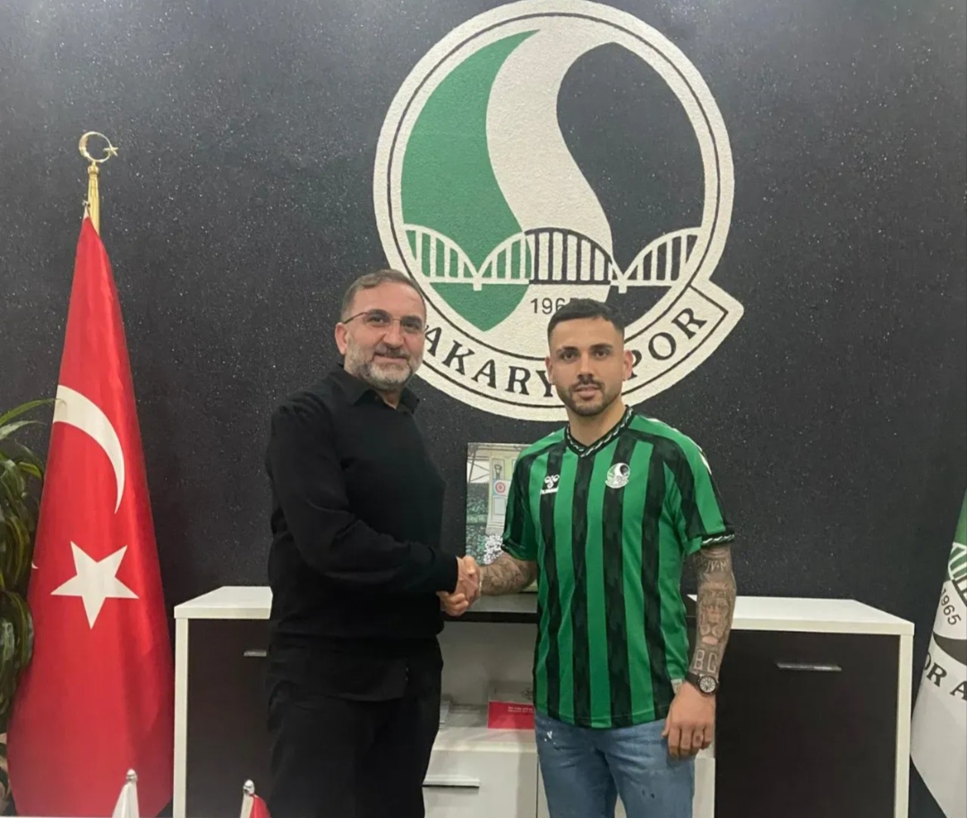 Hendekli Futbolcu Sakaryaspor'da