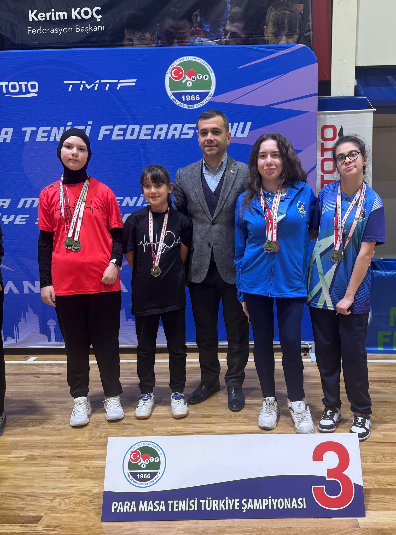 Olimpik Spor Kulübü Masa tenisinde çifte madalya kazandı