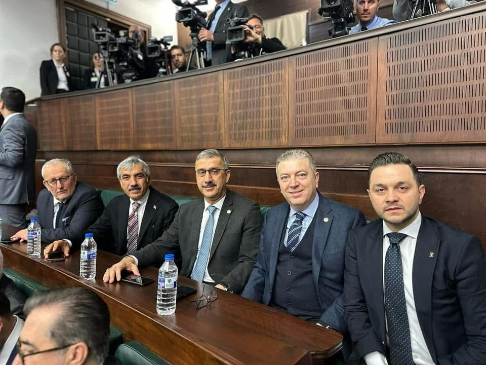 AK PARTİ HENDEK TEŞKİLATI TBMM GRUP TOPLANTISINA KATILDI