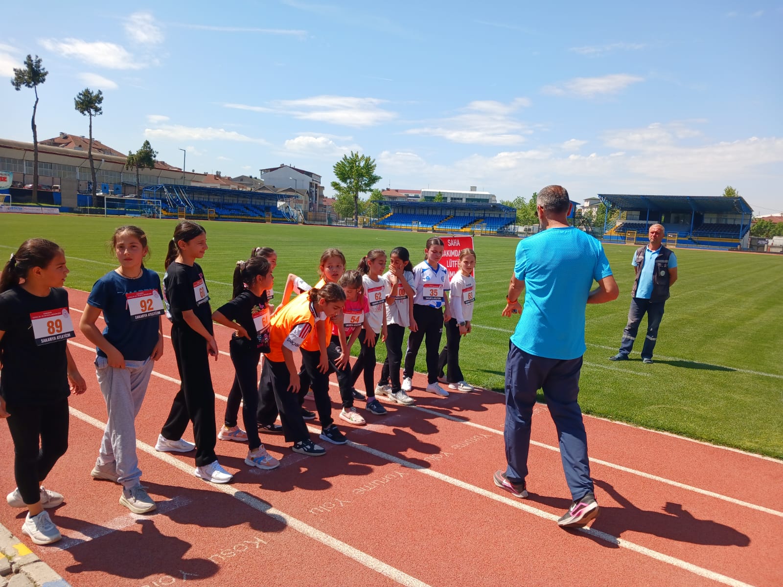 Hendek'te atletizm yarıṣları sona erdi