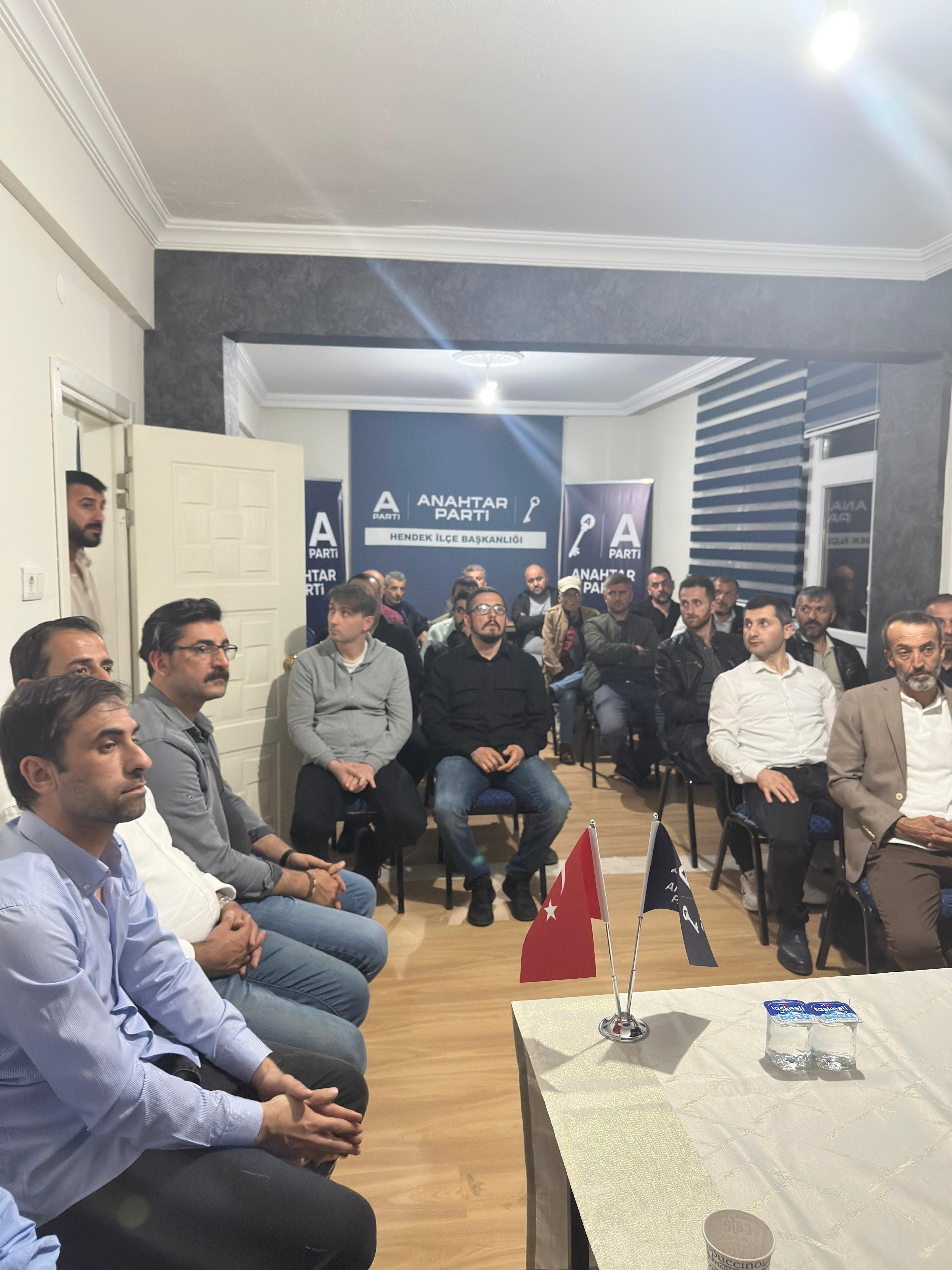 Anahtar Parti Hendek Teşkilatı’ndan Güçlü Mesaj