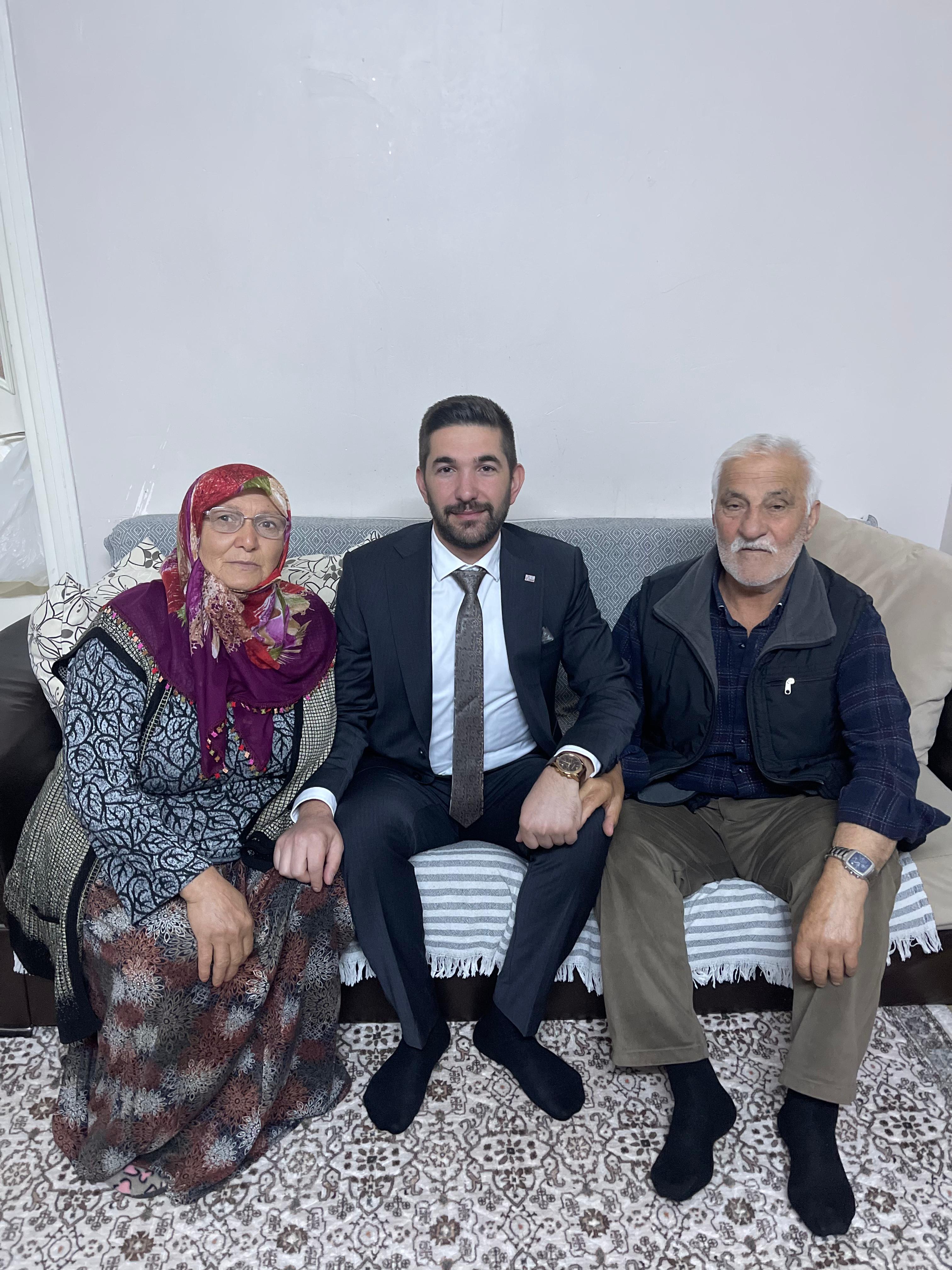 Anneler Günü’nde Anahtar Parti’den Anlamlı Ziyaret