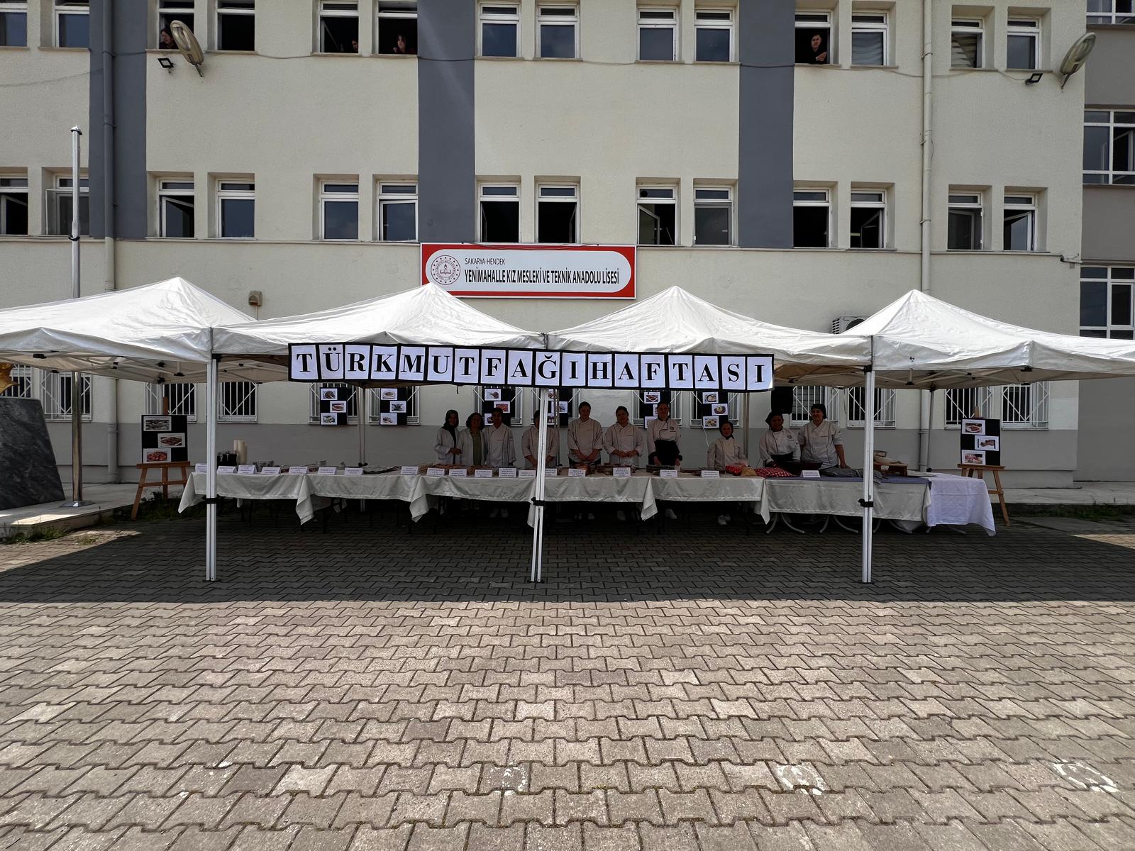 YENİMAHALLE KIZ MTAL 3. GELENEKSEL TÜRK MUTFAĞI SERGİSİ