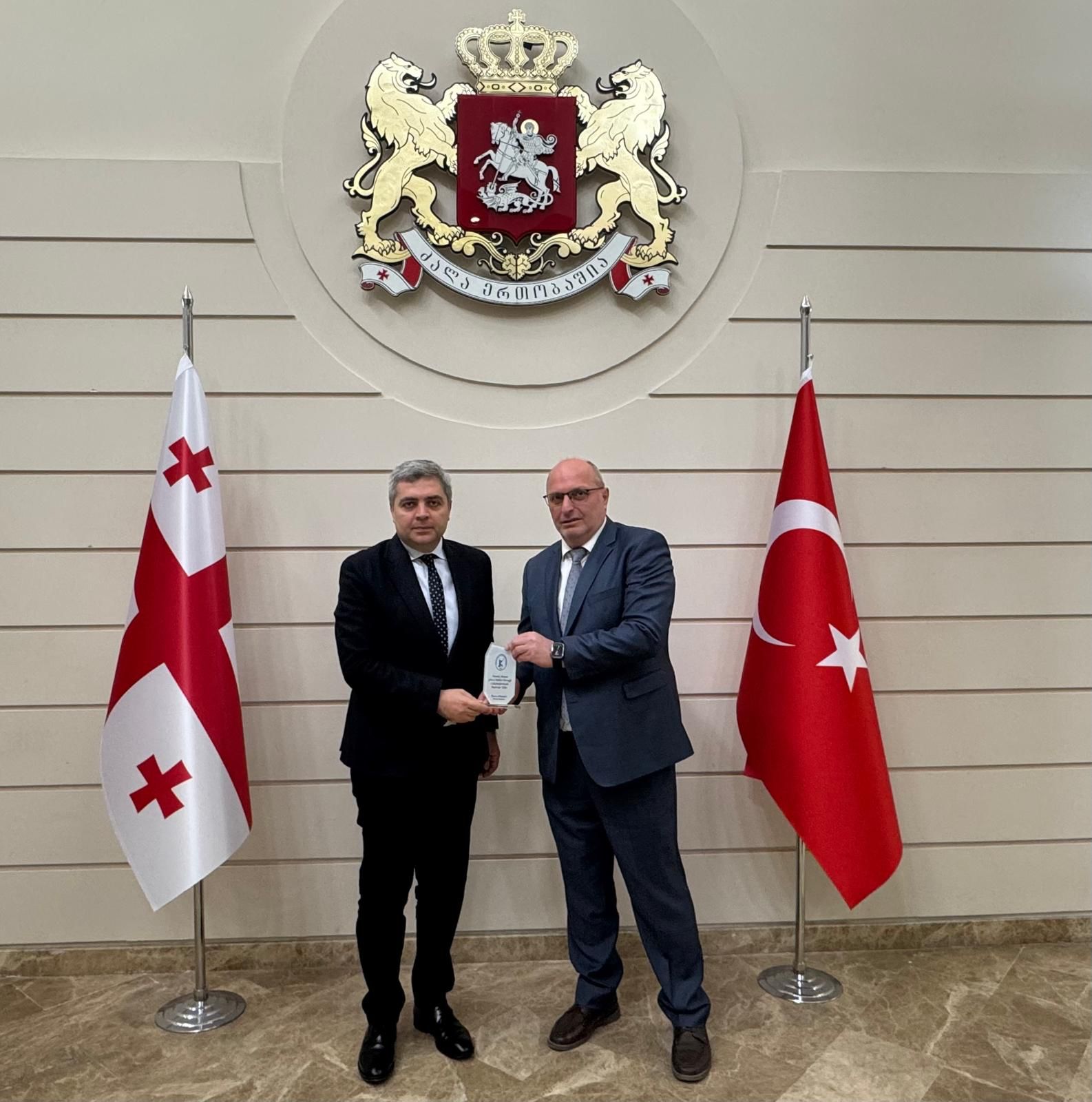 Hendek Batum Gürcü Kültür Derneğinden Büyükelçi'ye ziyaret