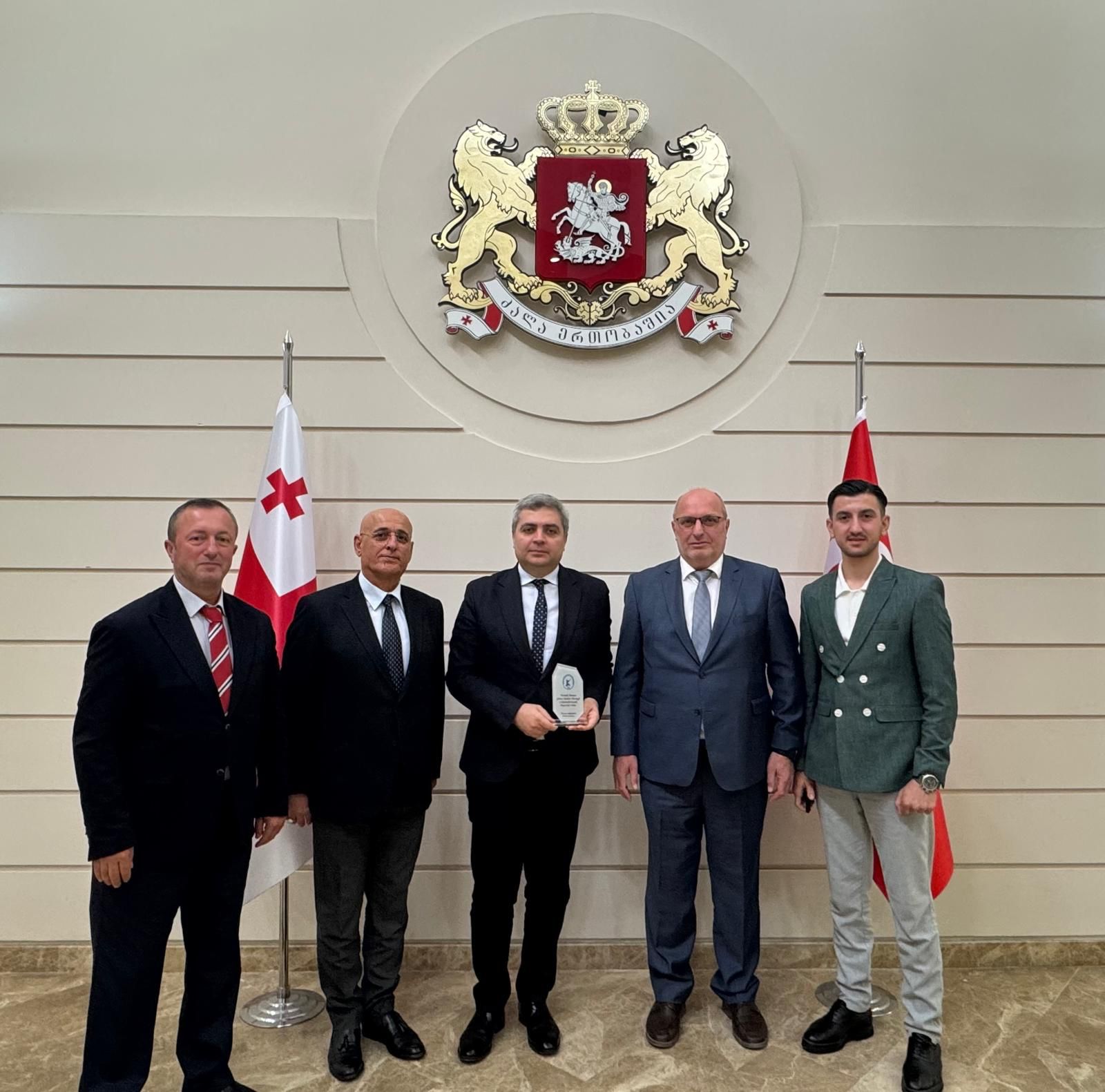 Hendek Batum Gürcü Kültür Derneğinden Büyükelçi'ye ziyaret