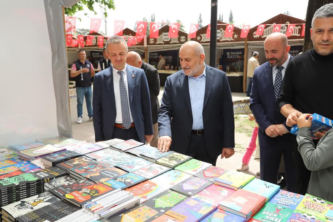 1. HENDEK KİTAP GÜNLERİ AÇILDI
