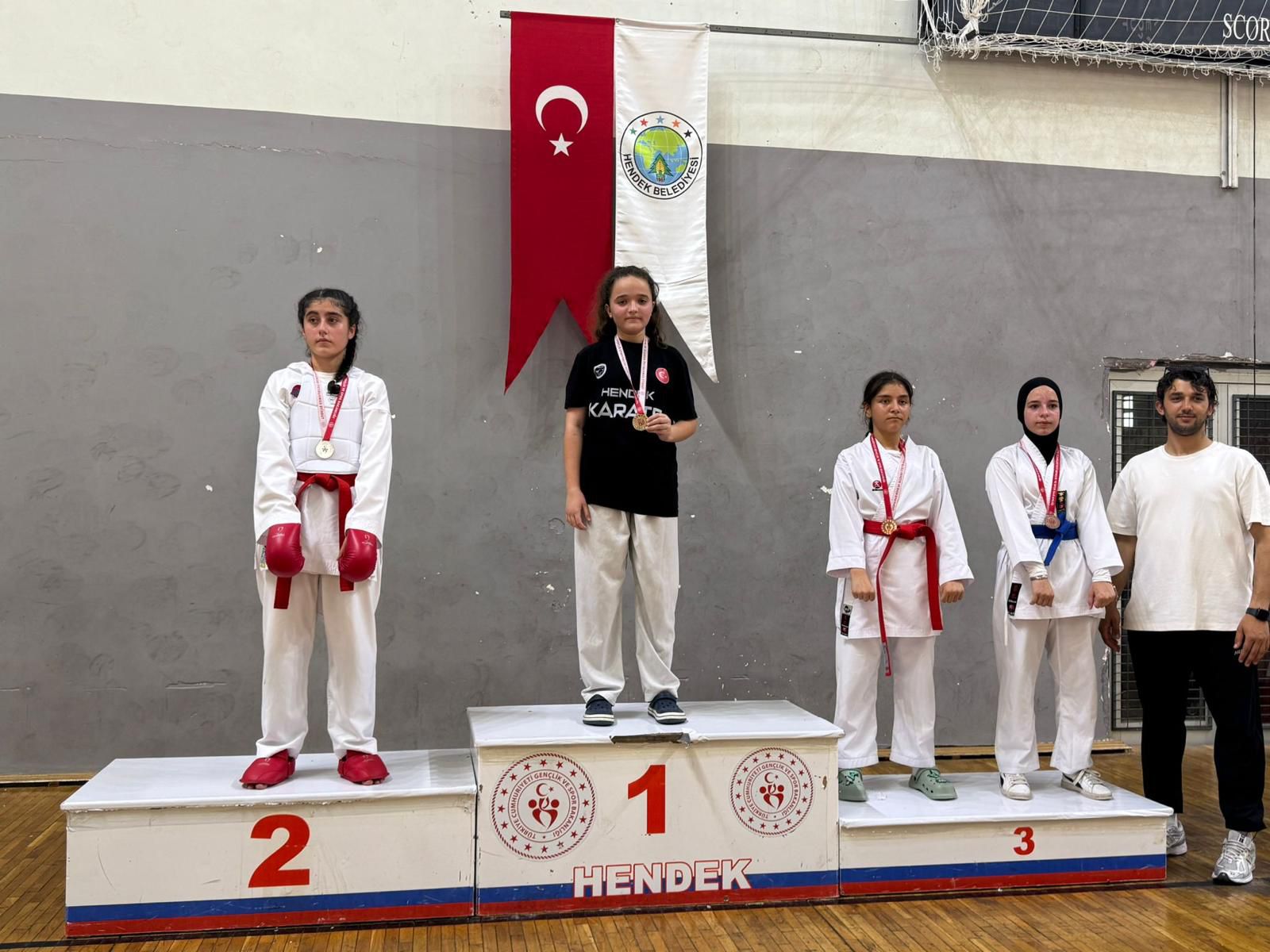 KARATEDE HENDEK FIRTINASI