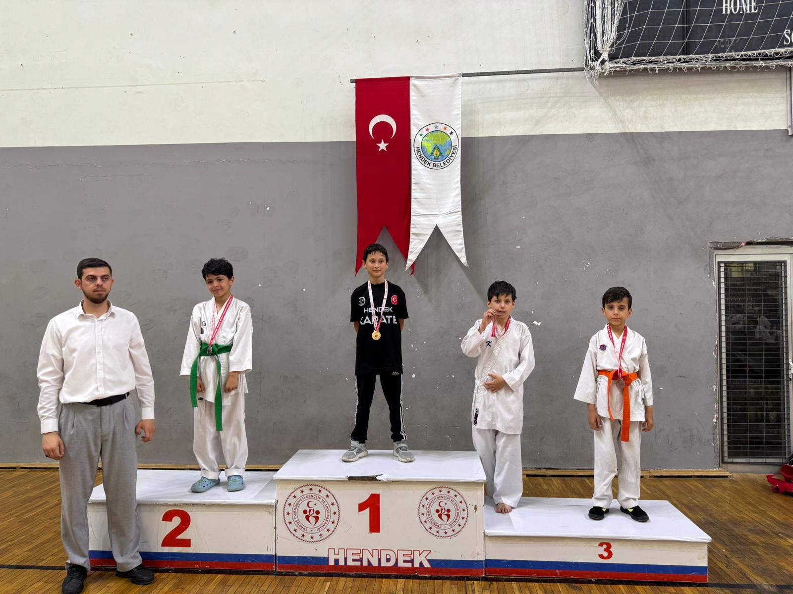 KARATEDE HENDEK FIRTINASI