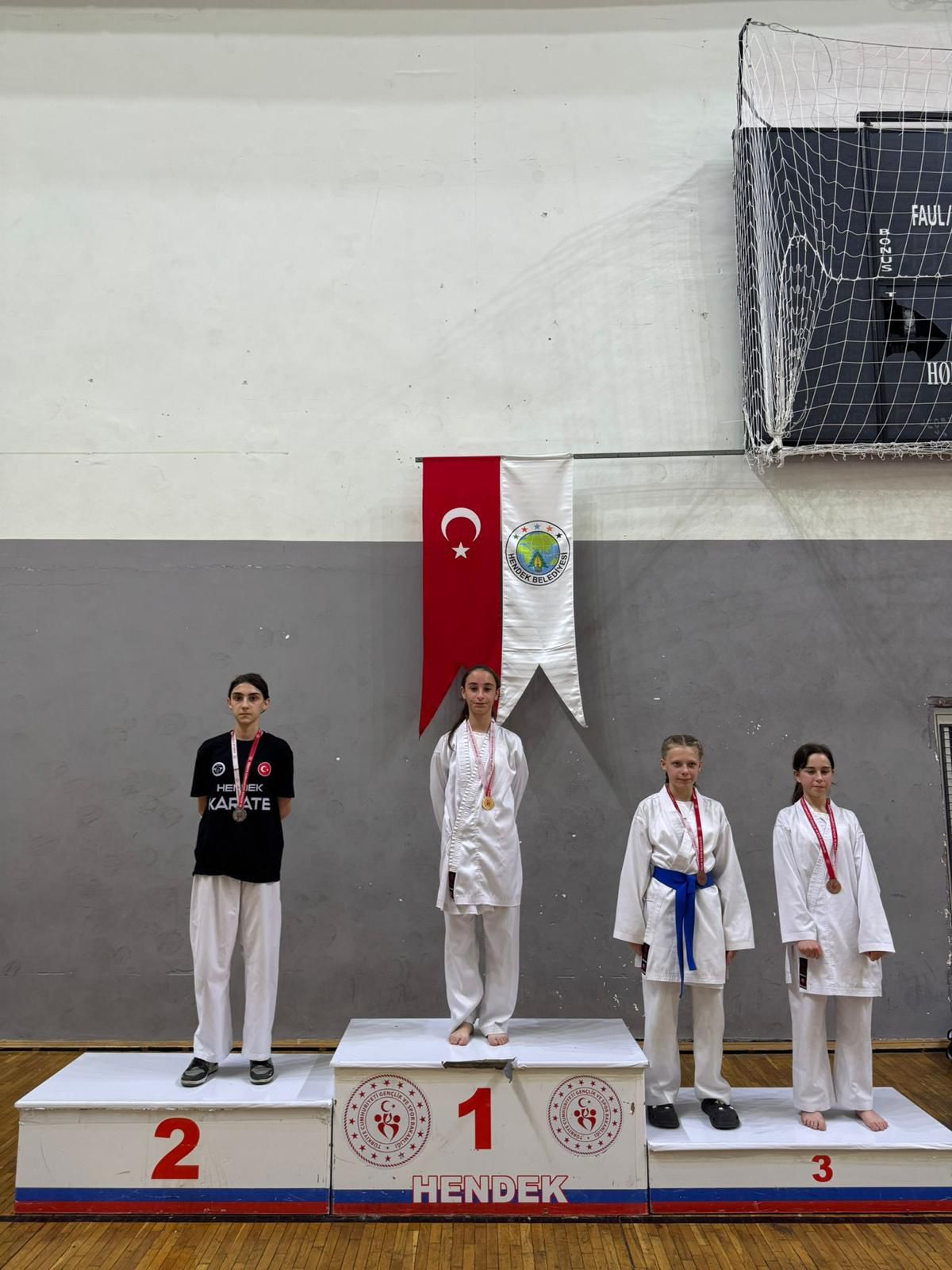 KARATEDE HENDEK FIRTINASI