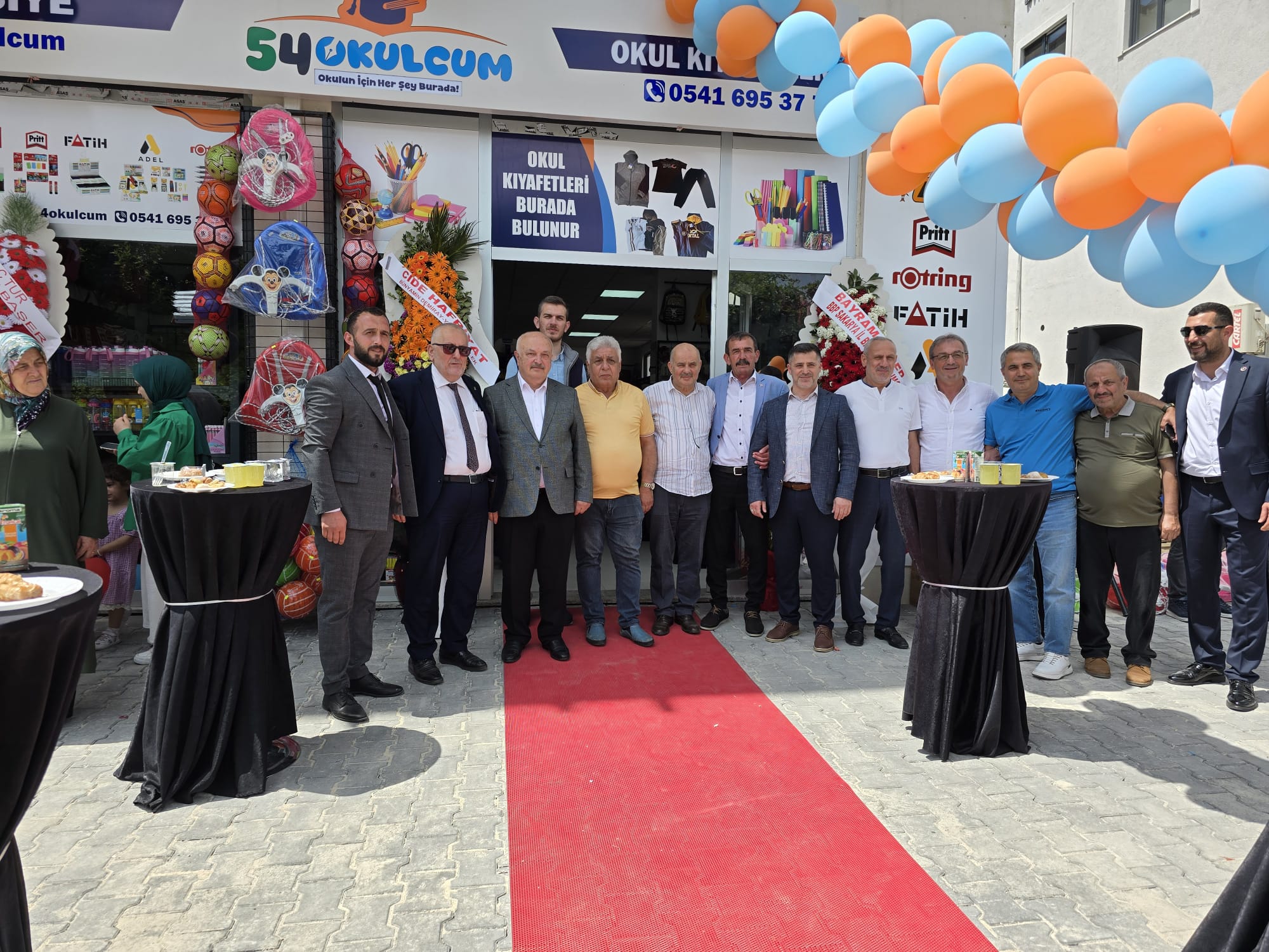 54 Okulcum Kırtasiye ve Okul Kıyafetleri Hizmete Açıldı