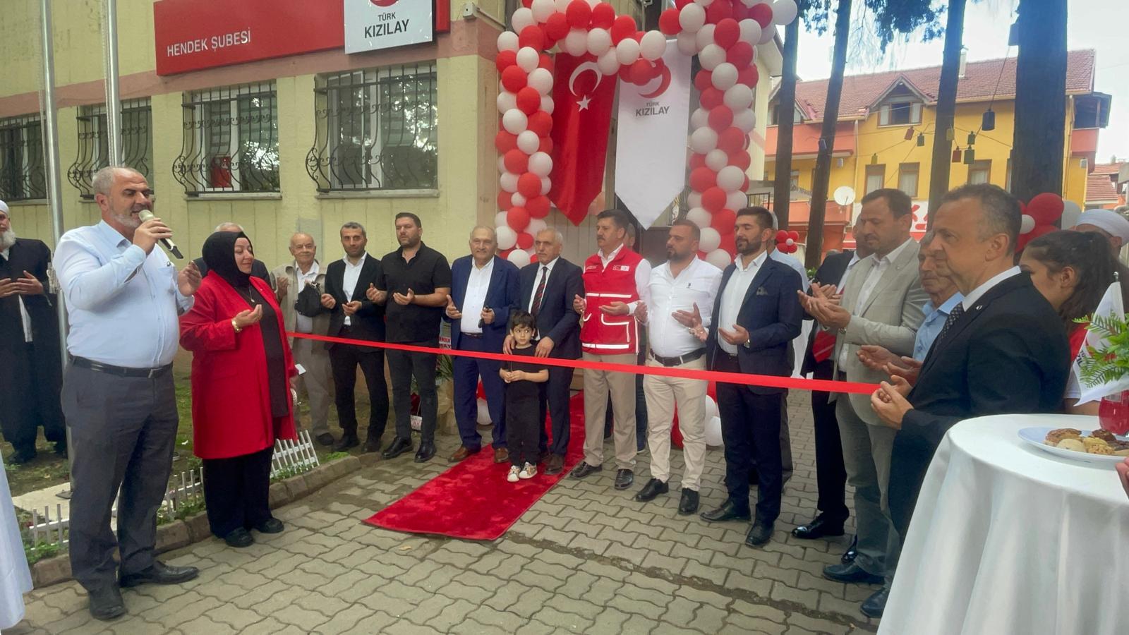 HENDEK KIZILAY ŞUBESİ YENİ HİZMET BİNASI TÖRENLE AÇILDI
