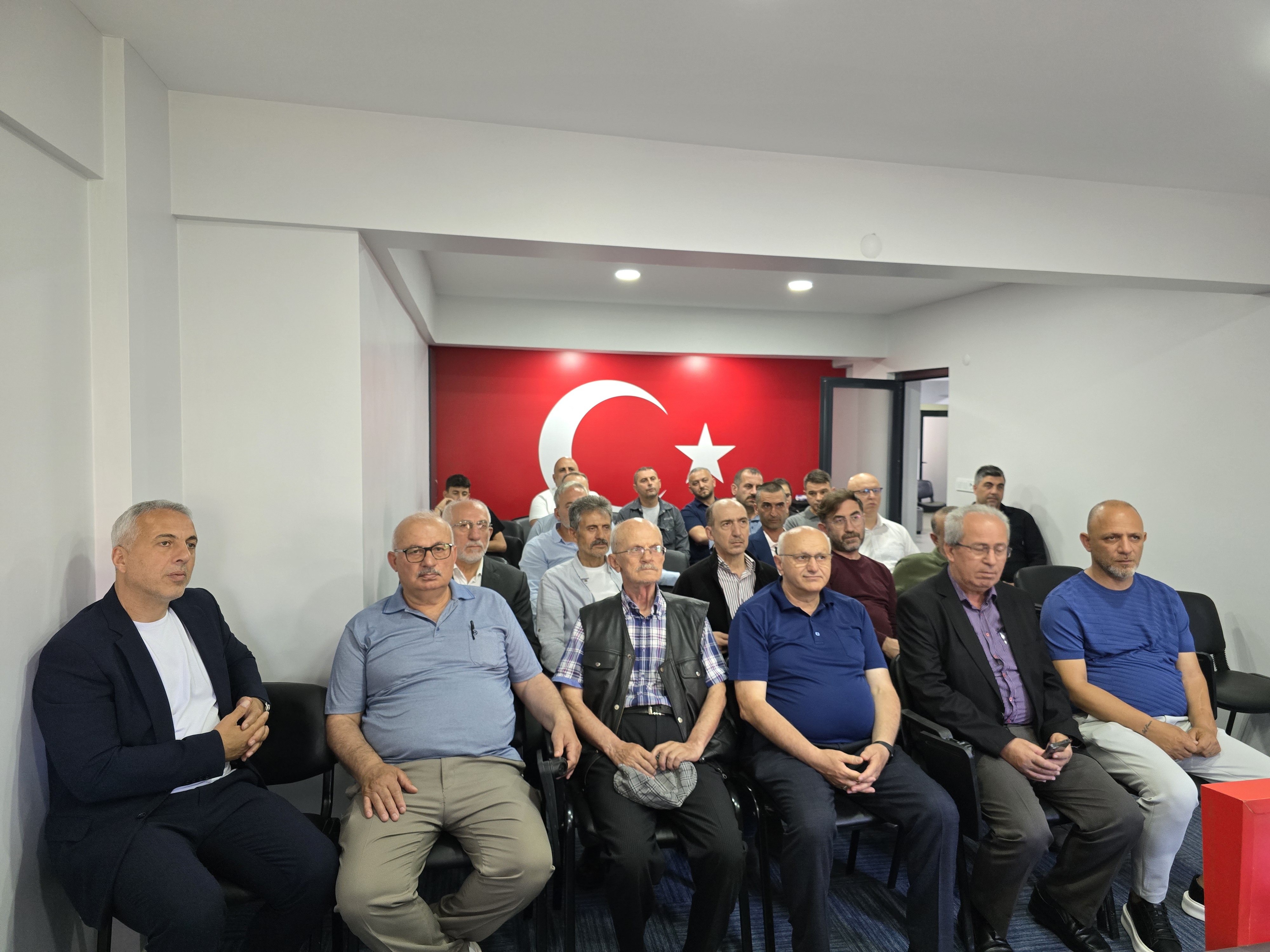 MHP Hendek İlçe Teşkilatı Bayramlaştı