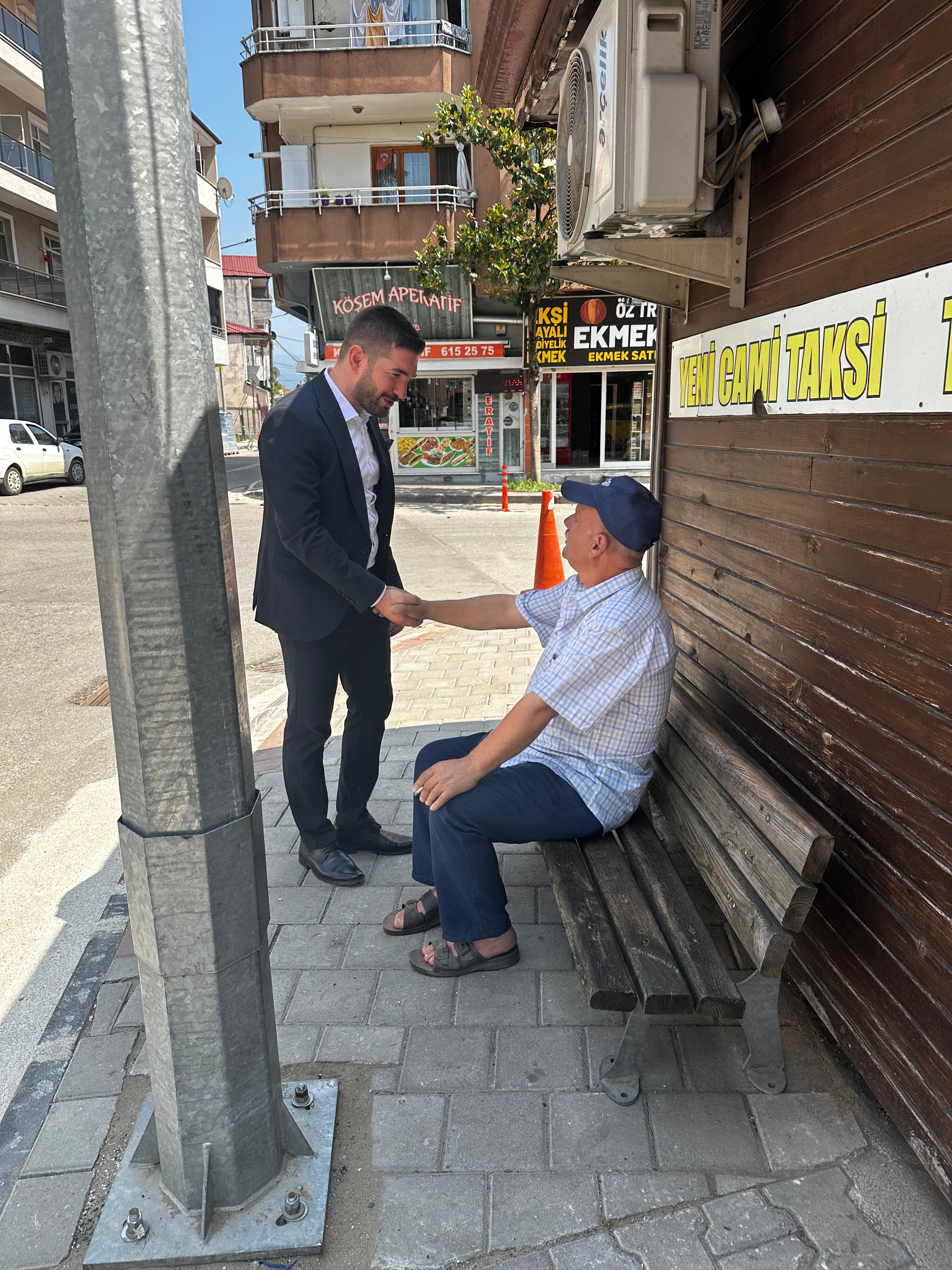 Anahtar Parti Hendek Teşkilatı Bayramda Sahadaydı