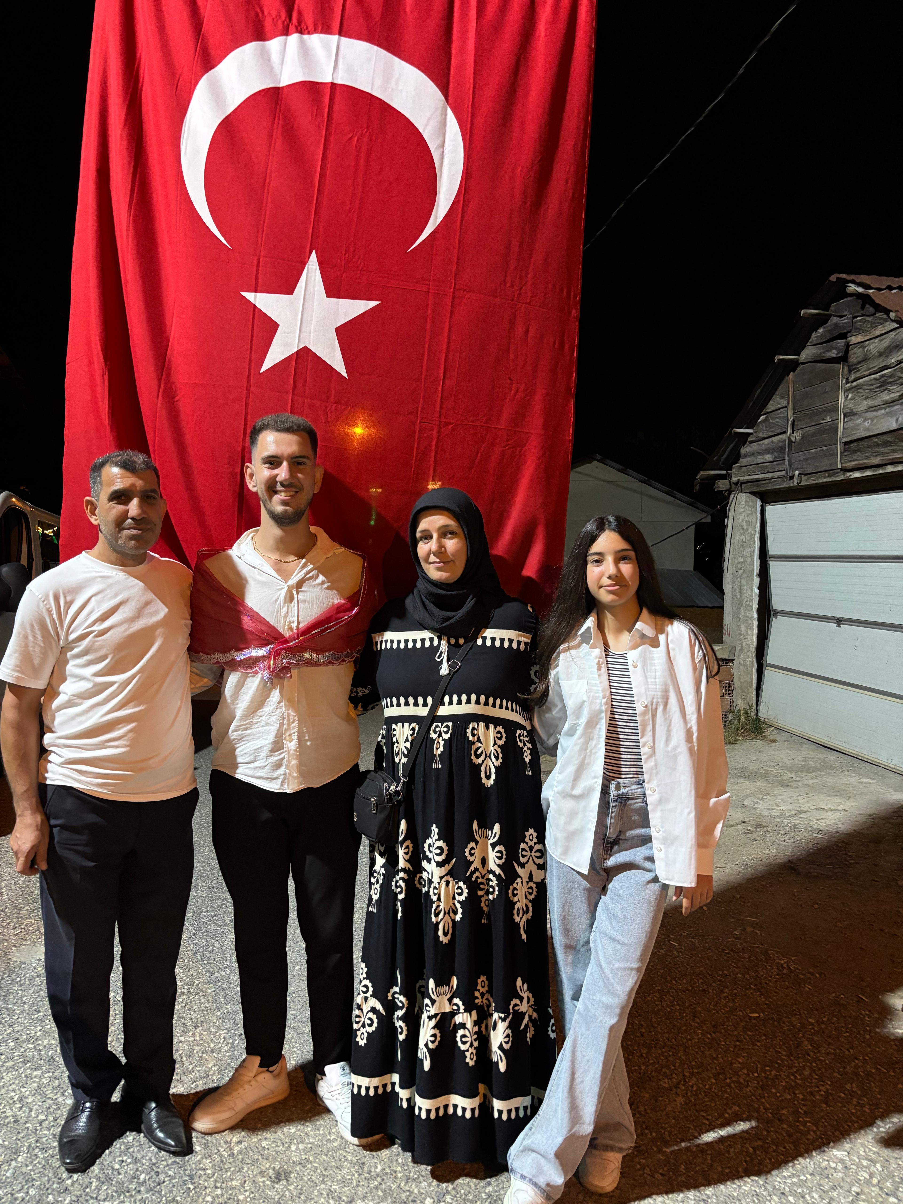 Baykara Askerlik Görevi İçin Manisa’ya Uğurlandı