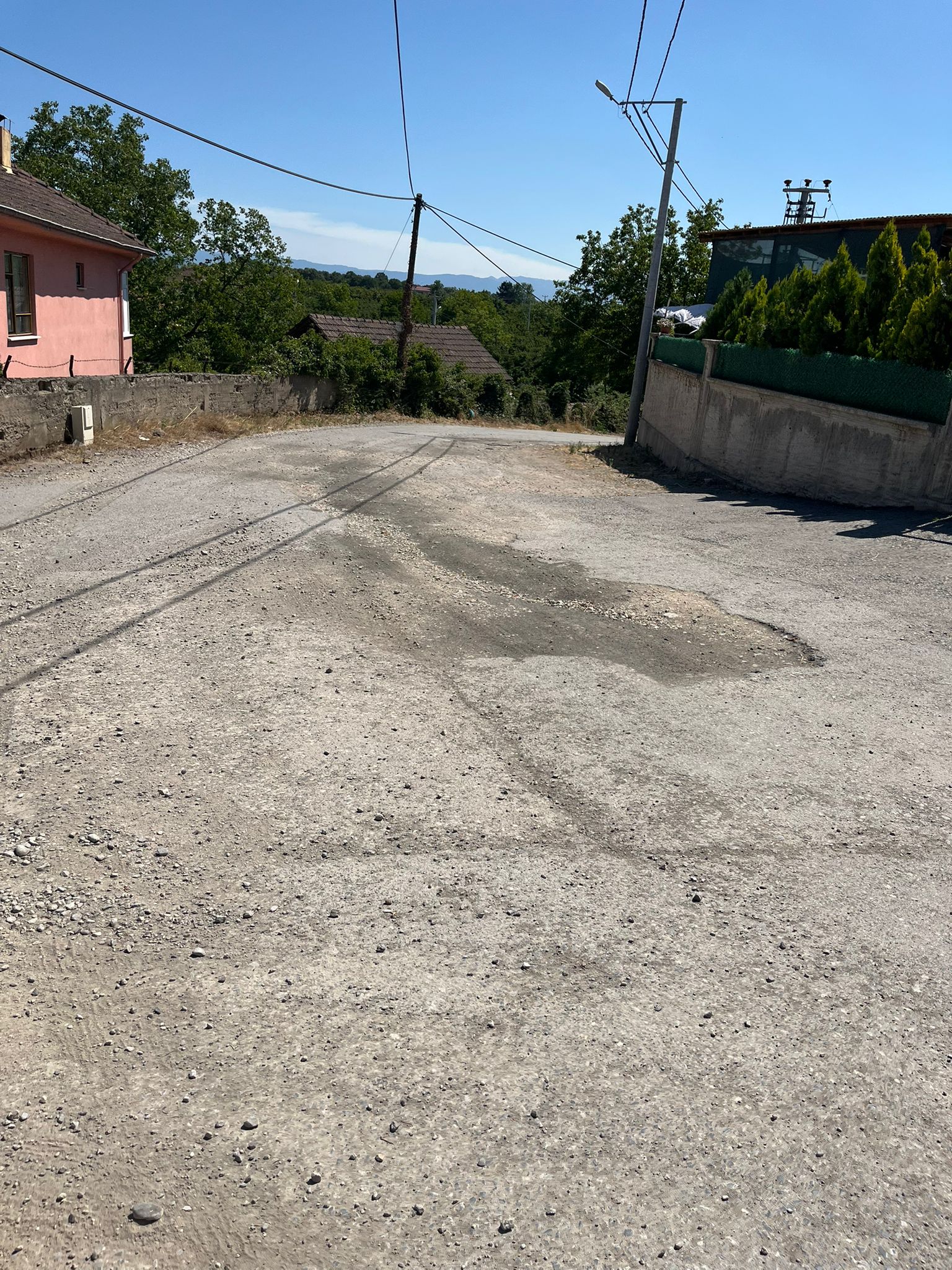 Mahalleler Asfalt Beklerken, Salman Dede Asfaltlandı