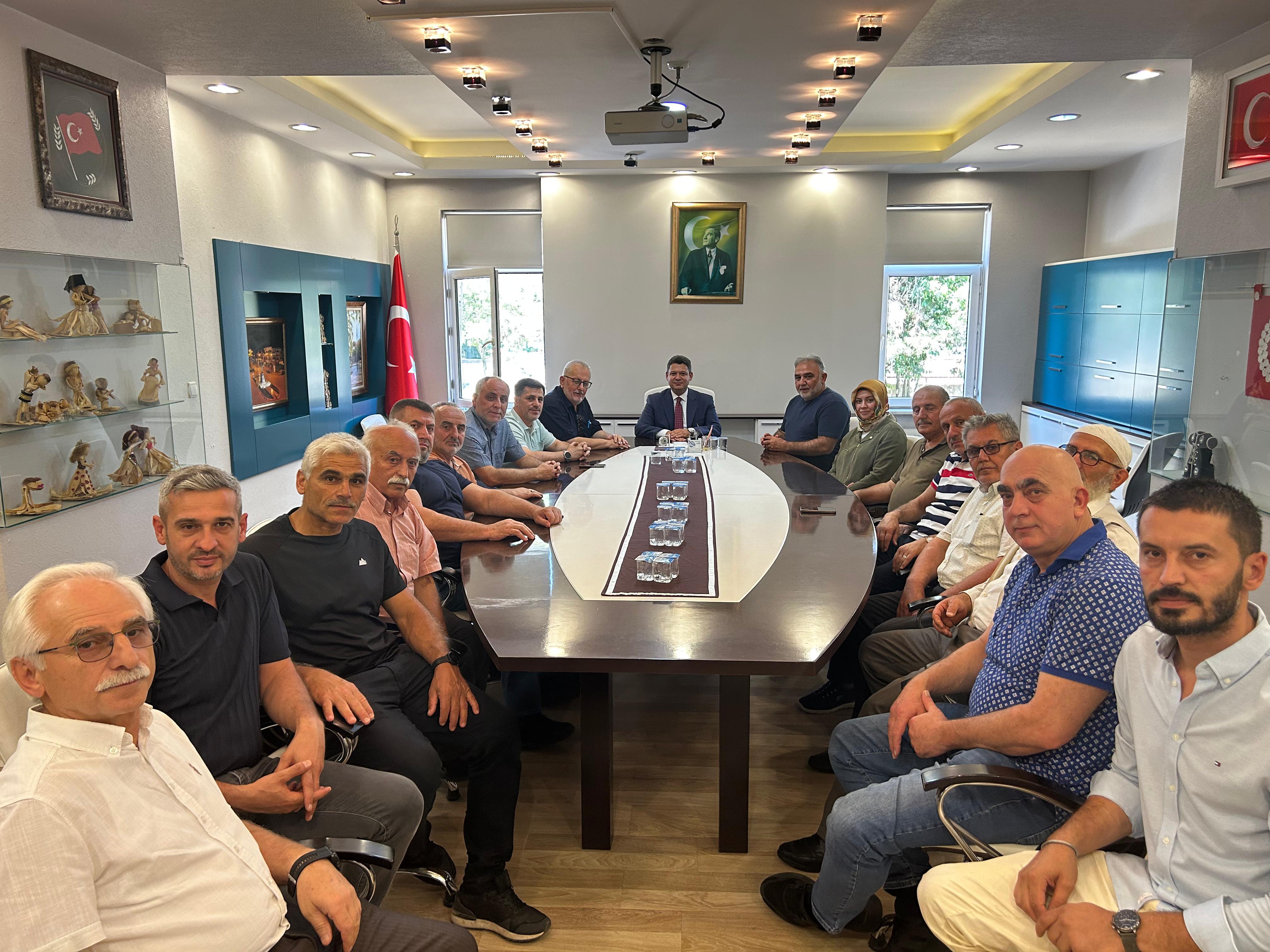 AK Parti Hendek İlçe Teşkilatından Kaymakam Gökpınar’a Ziyaret