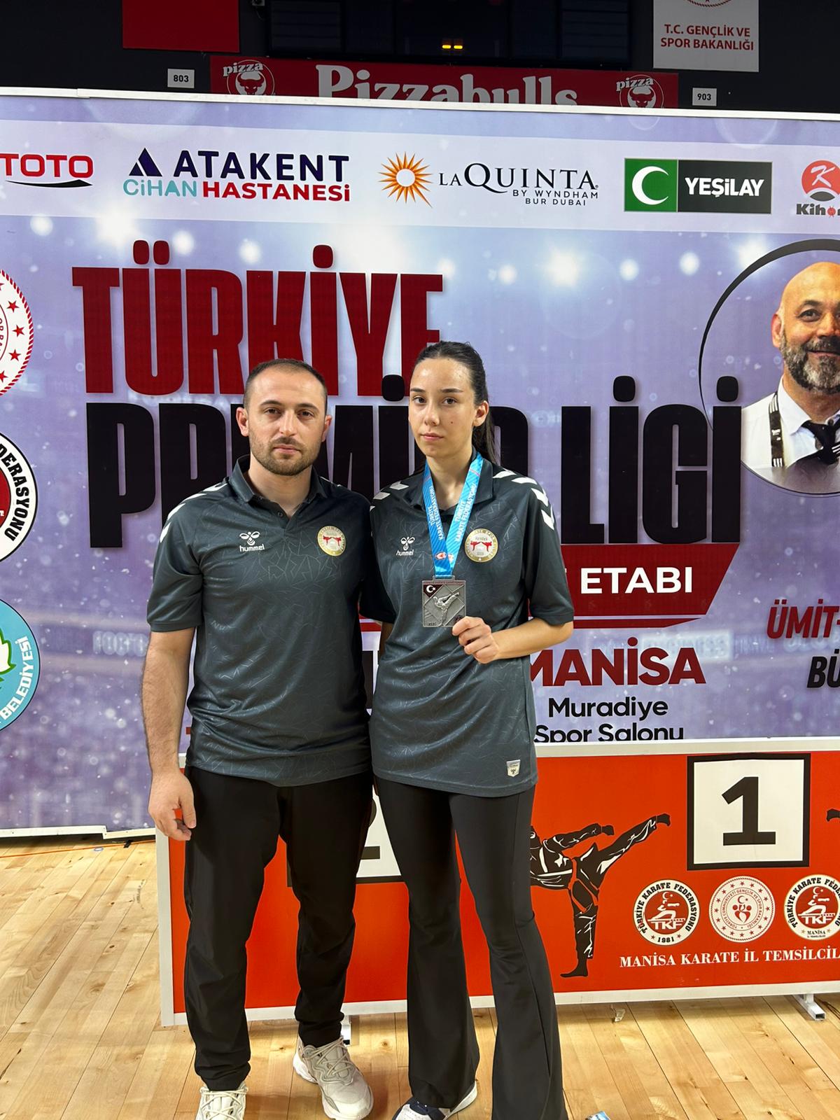 Hendekli Karatecilerden Manisa’da 4 Madalya