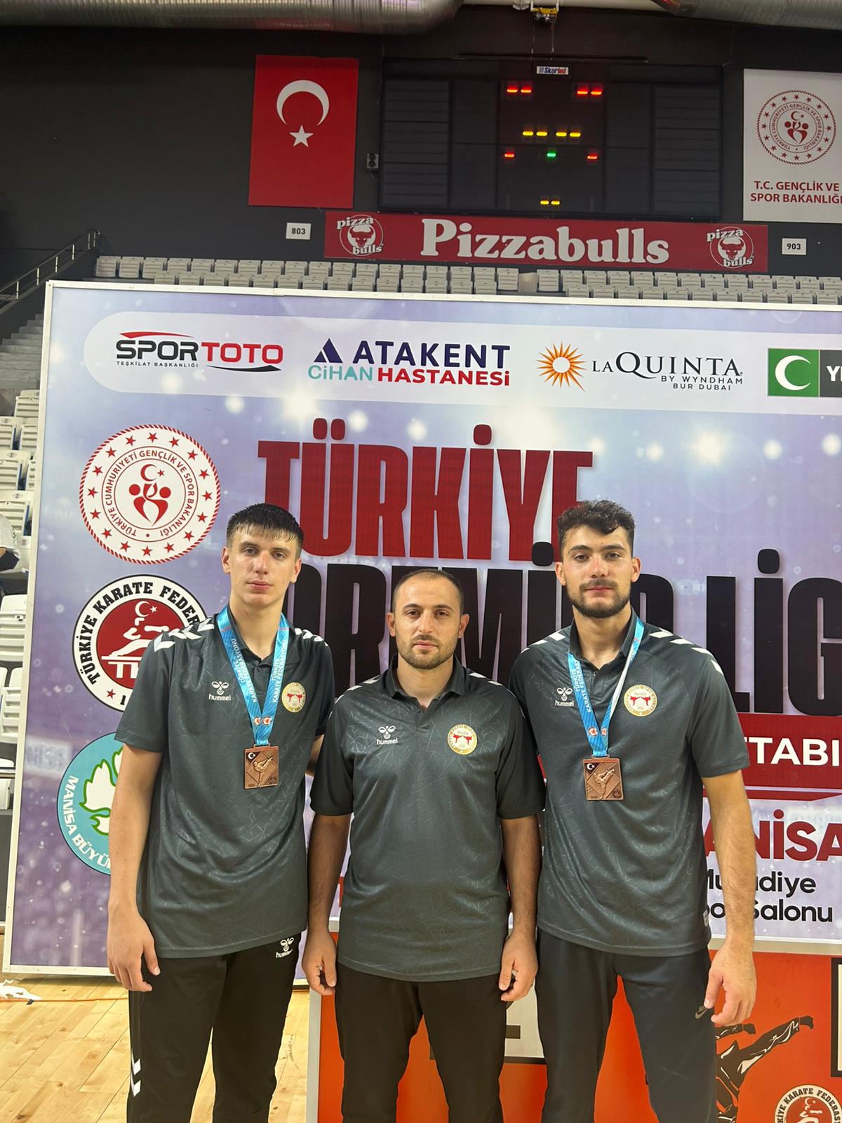 Hendekli Karatecilerden Manisa’da 4 Madalya