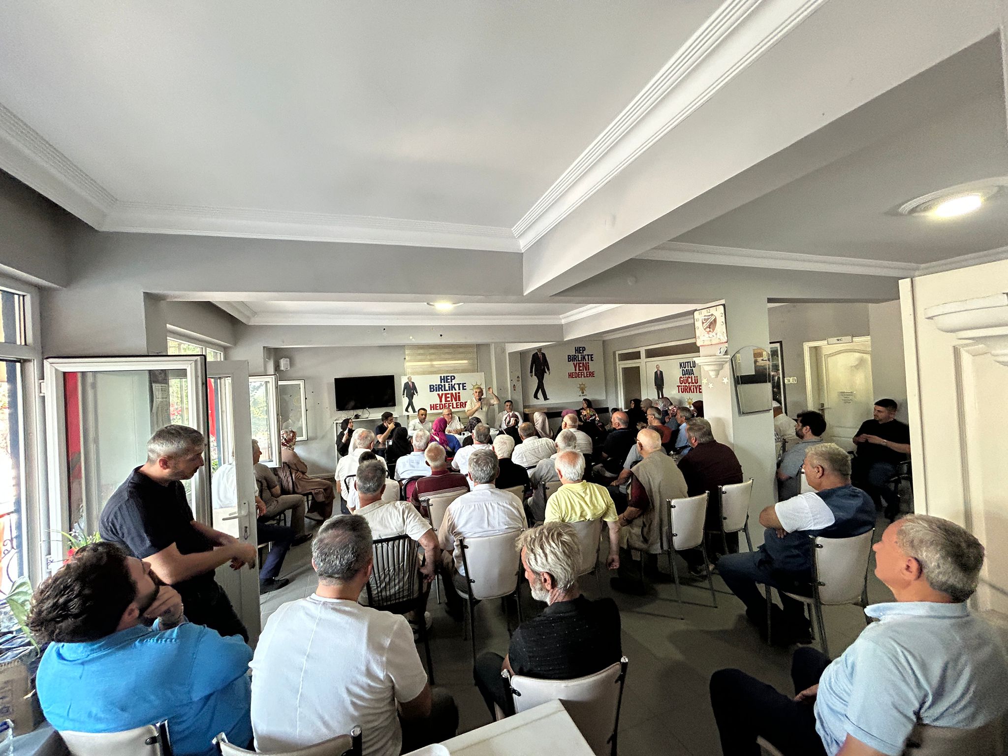 15 Temmuz’da AK Parti Hendek Teşkilatı’ndan Daraltılmış Danışma Meclisi Toplantısı