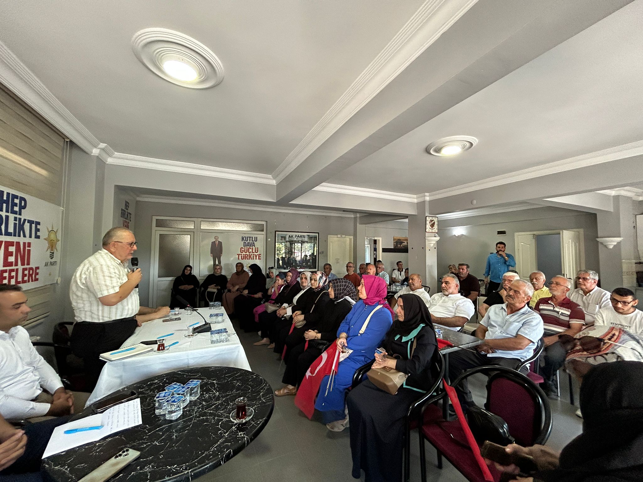 15 Temmuz’da AK Parti Hendek Teşkilatı’ndan Daraltılmış Danışma Meclisi Toplantısı