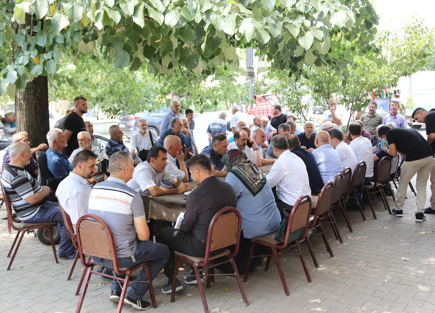 Kaymakam Gökpınar Çamlıca Mahallesi'nde vatandaşlar ile biraraya geldi