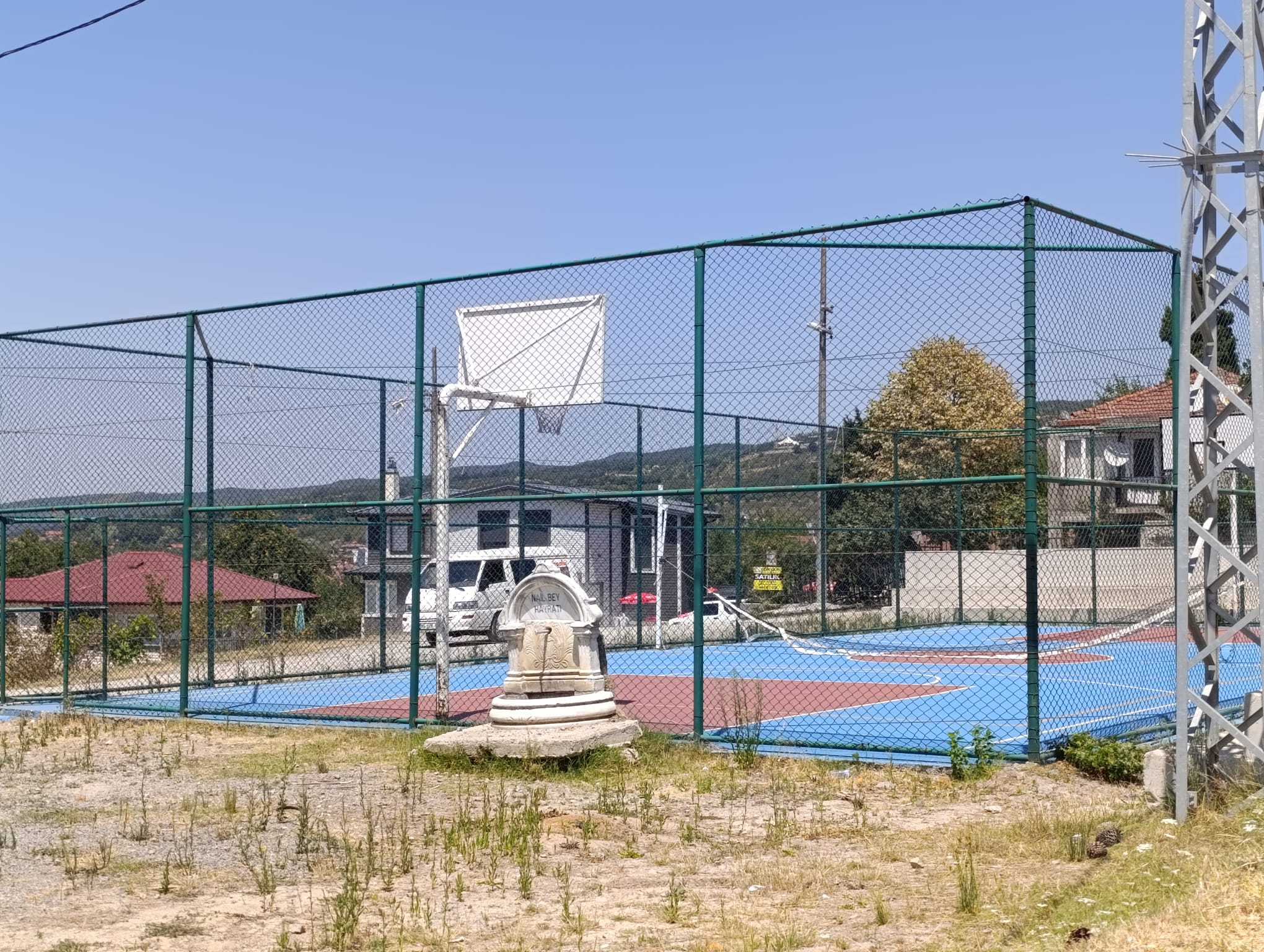 Yeşilköy Mahallesi Sakinleri Çocuk Parkında çalışmaların tamamlanmasını istiyor