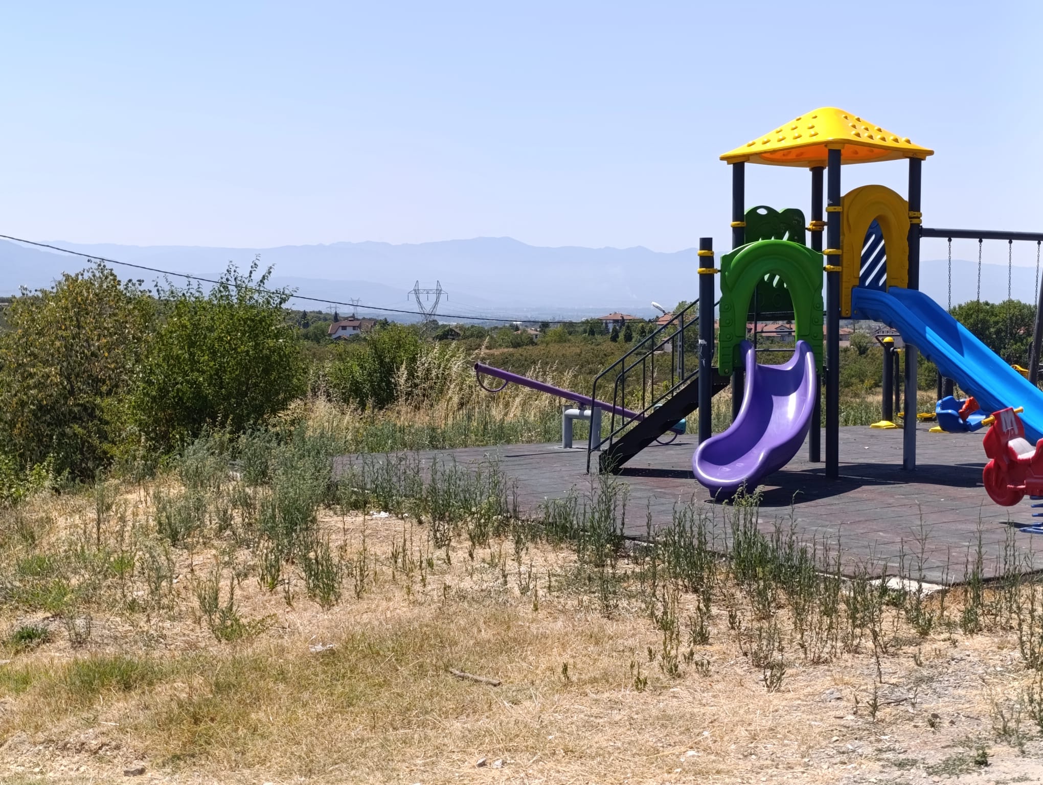 Yeşilköy Mahallesi Sakinleri Çocuk Parkında çalışmaların tamamlanmasını istiyor