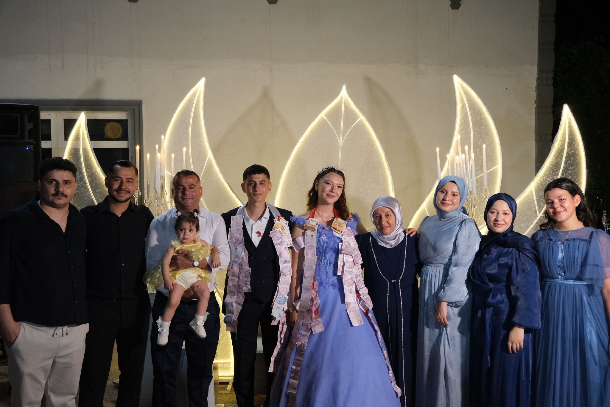 Busenur ile Yunus Emre evlilik yolunda ilk adımı attı