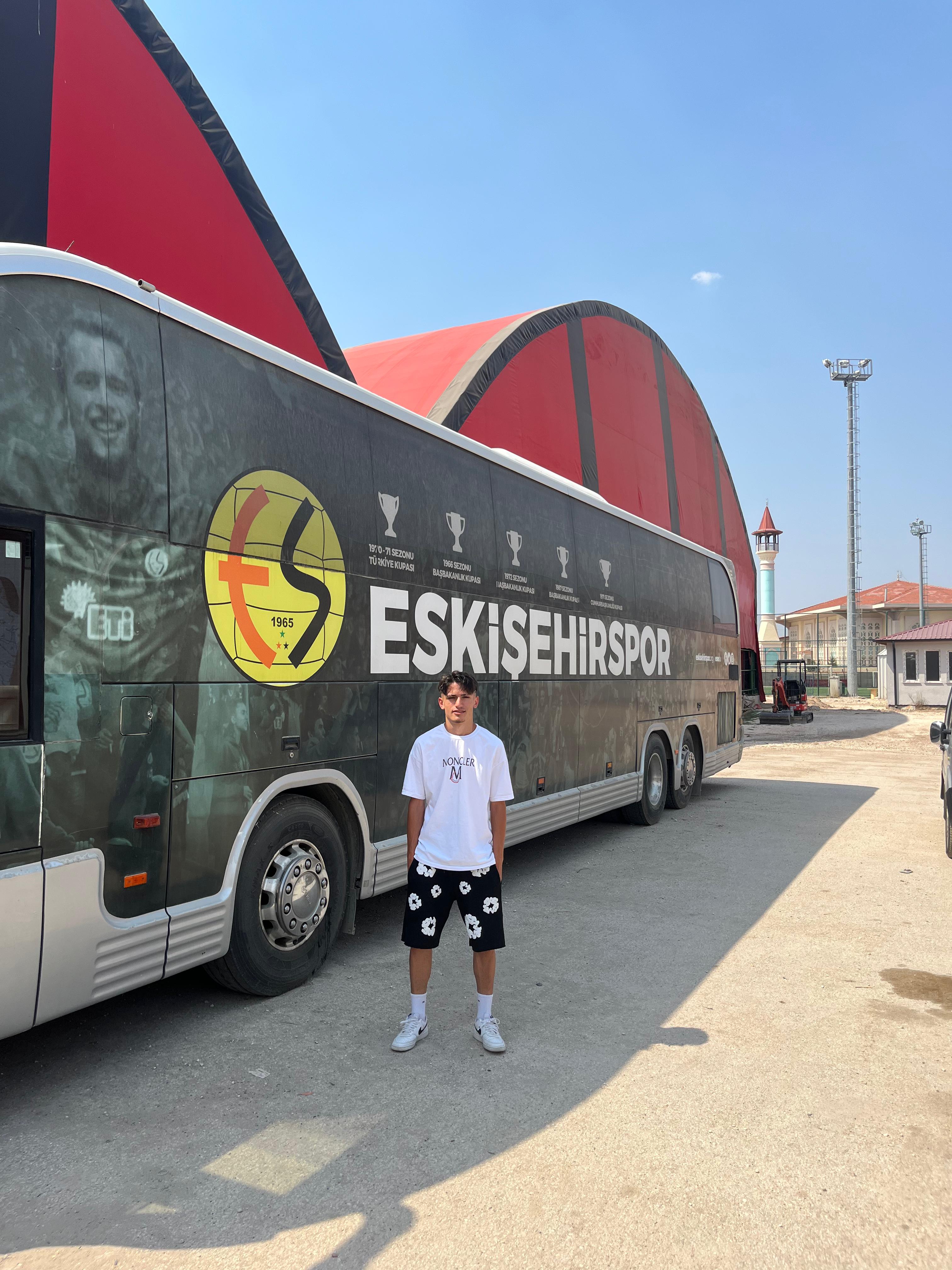 Hendekgücüspor'dan Eskişehirspor'a